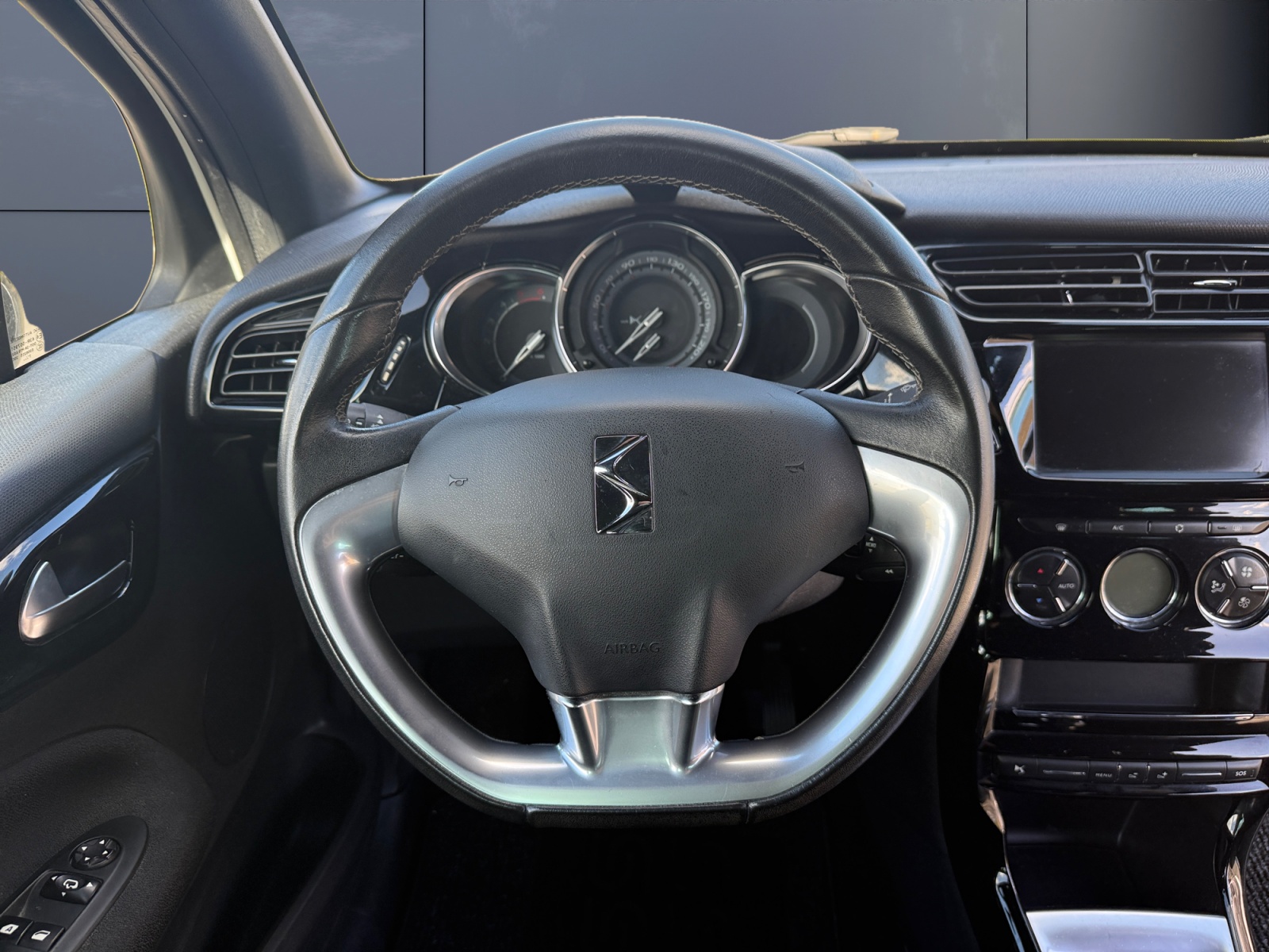 Ds Automobiles Ds3 15