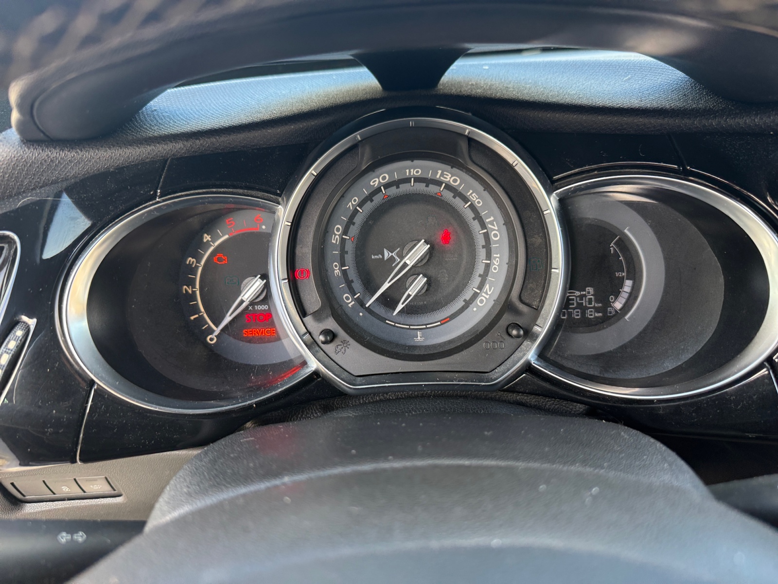 Ds Automobiles Ds3 16