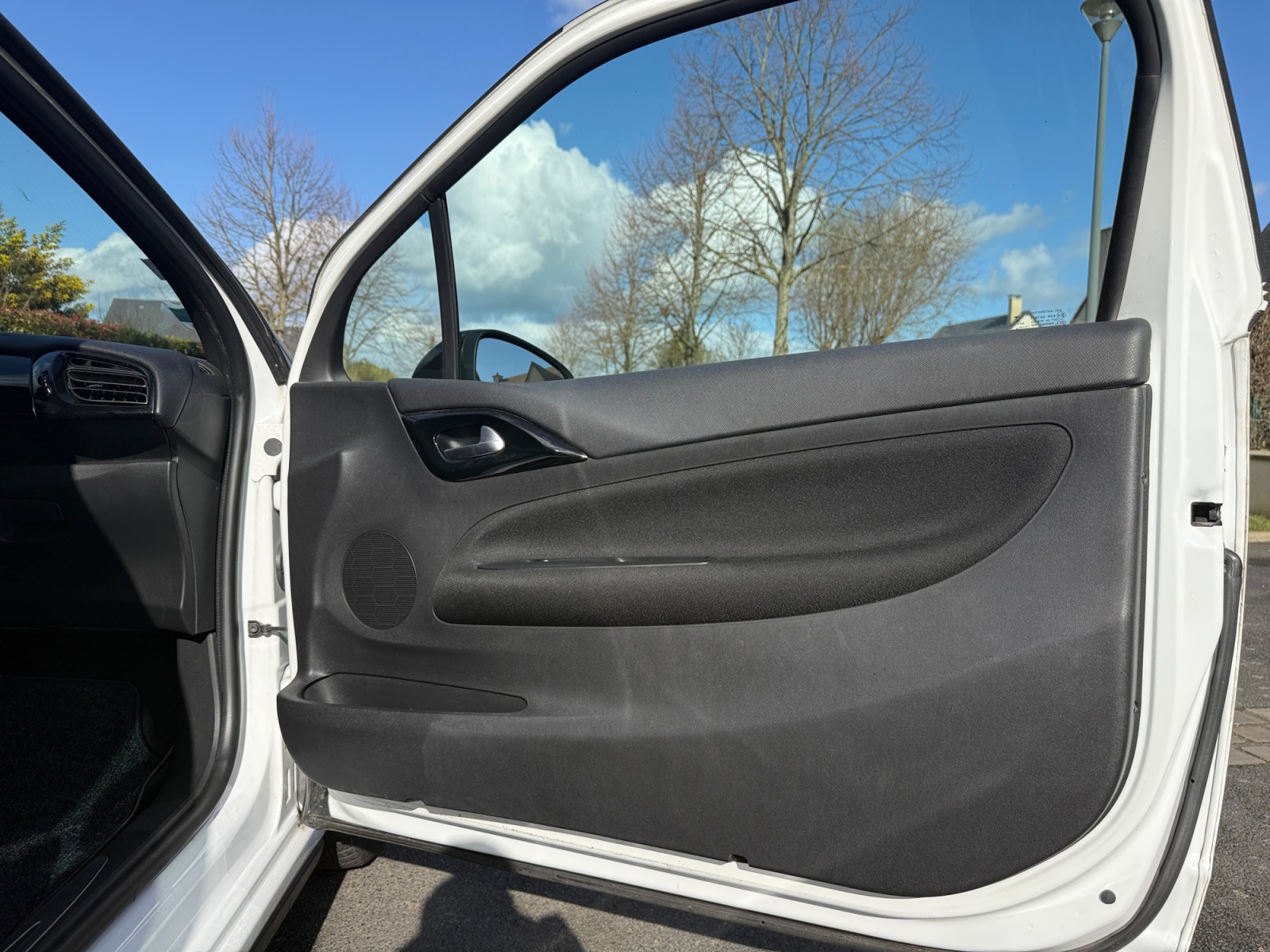 Ds Automobiles Ds3 33