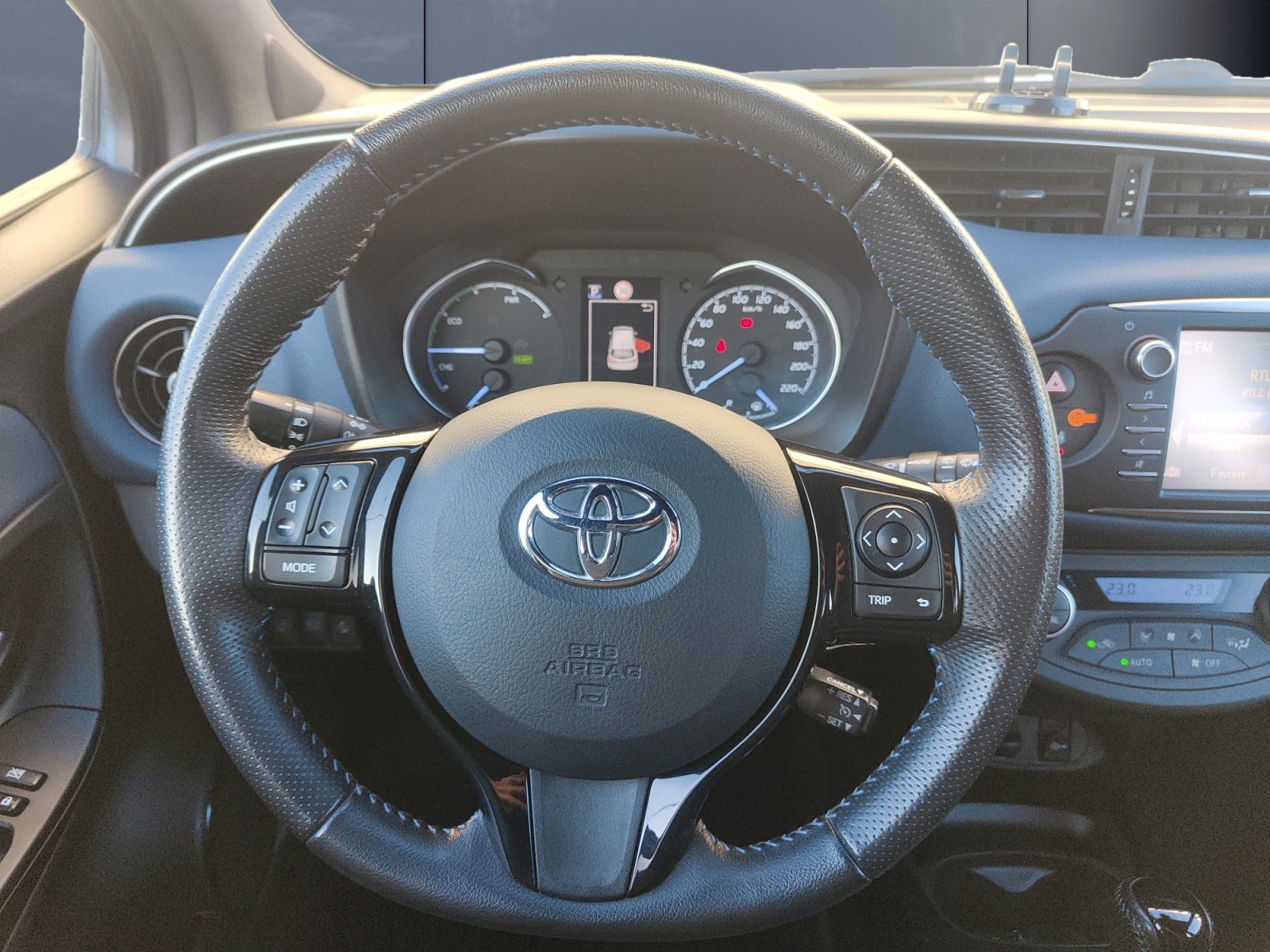Toyota Yaris 15