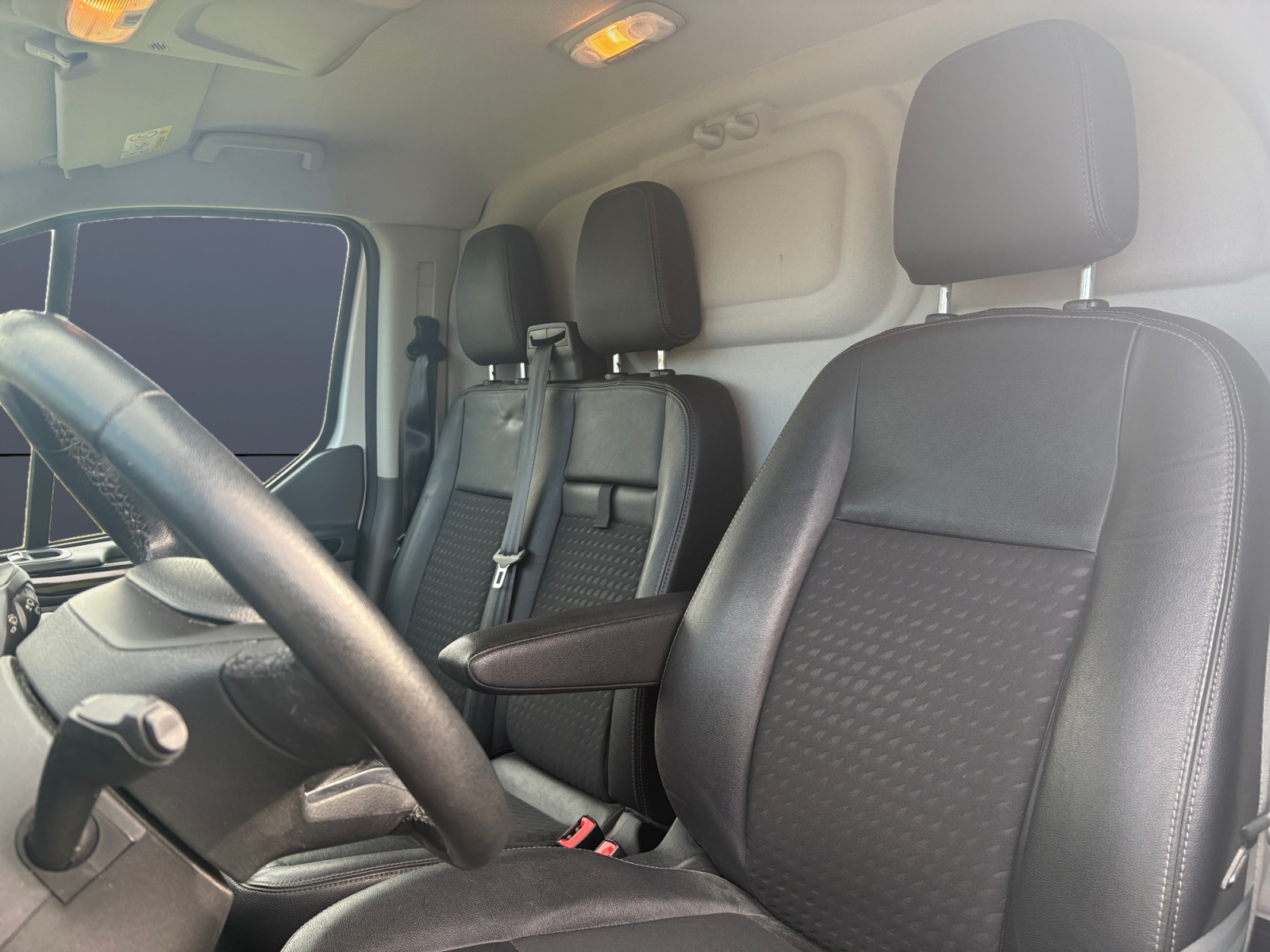 Ford Transit Custom Vu 9