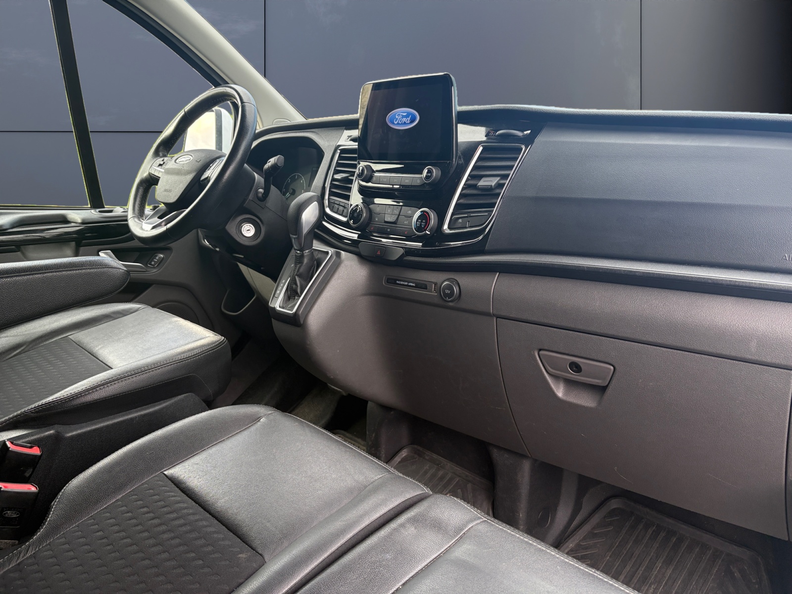 Ford Transit Custom Vu 12