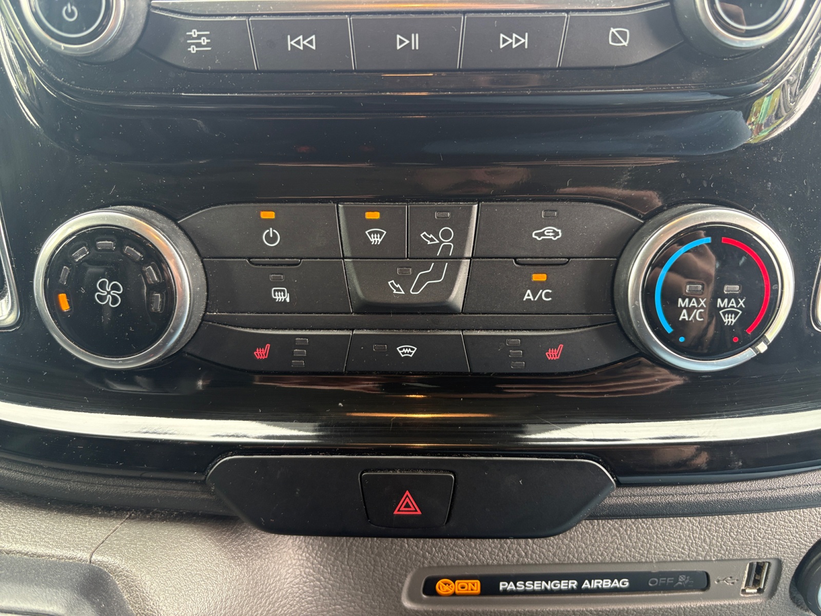 Ford Transit Custom Vu 20