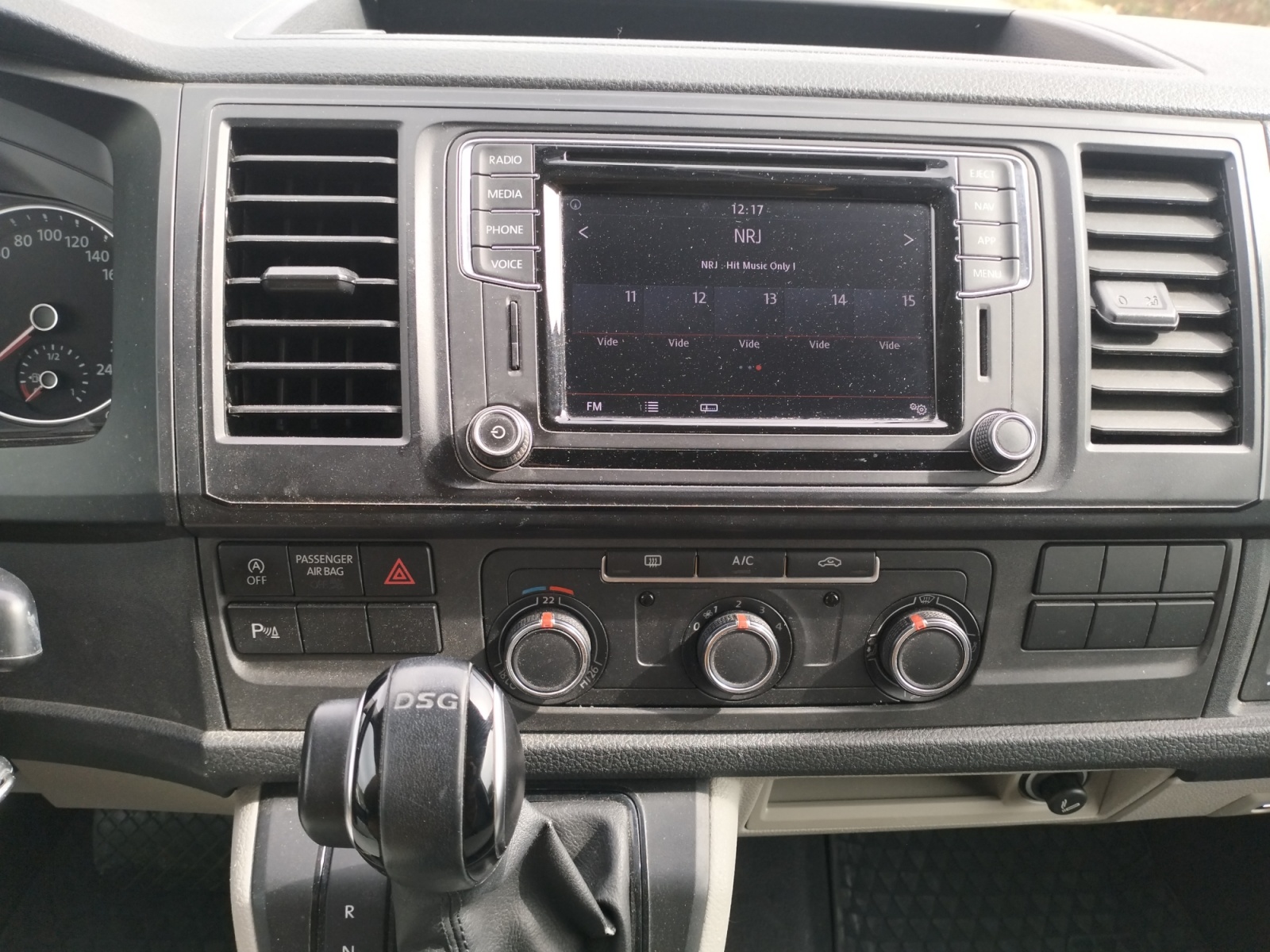 Volkswagen Transporter Vu 19