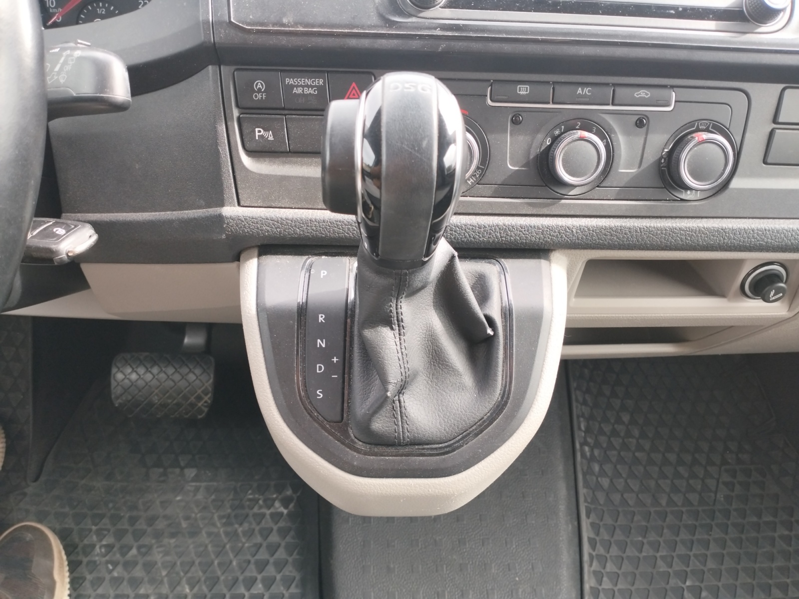 Volkswagen Transporter Vu 20