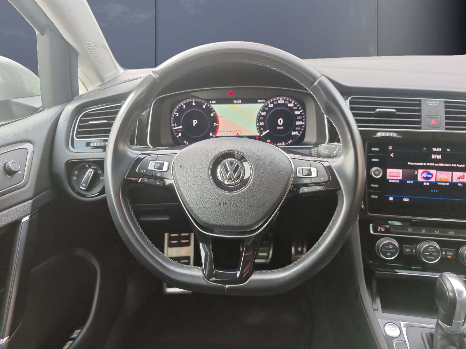 Volkswagen Golf 15