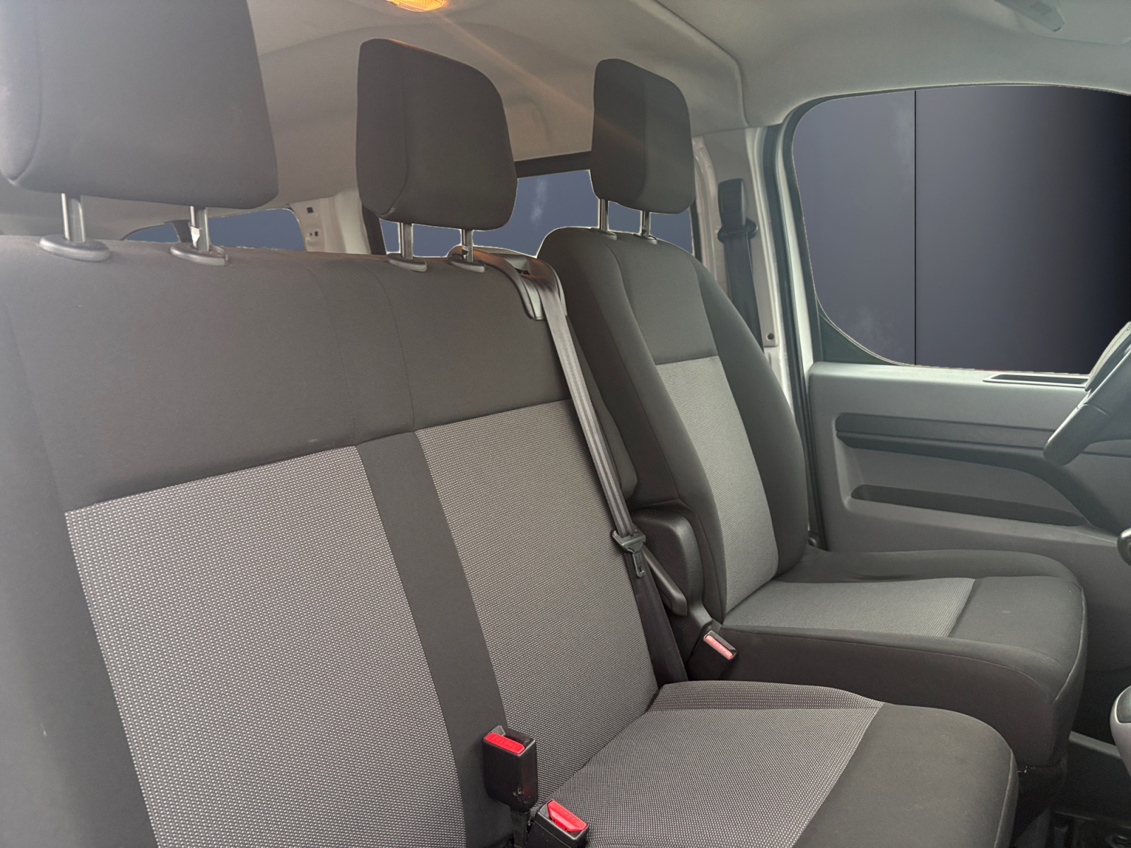 Peugeot Traveller 13