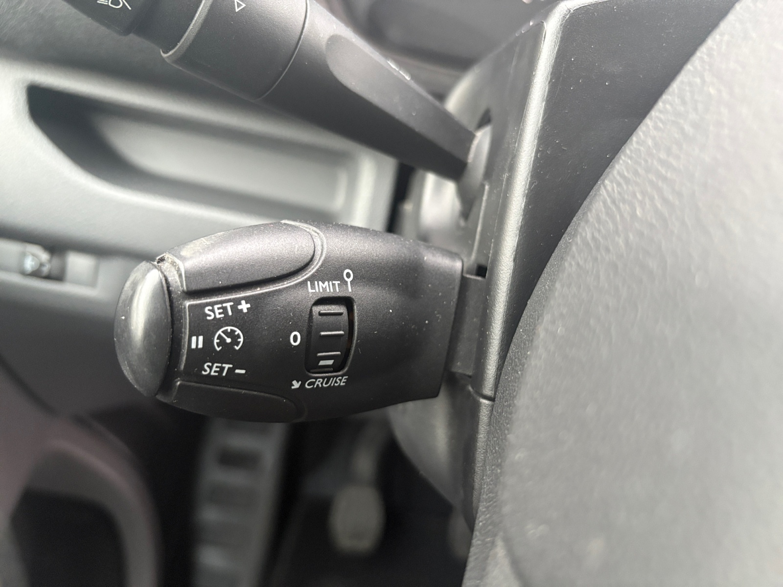 Peugeot Traveller 20