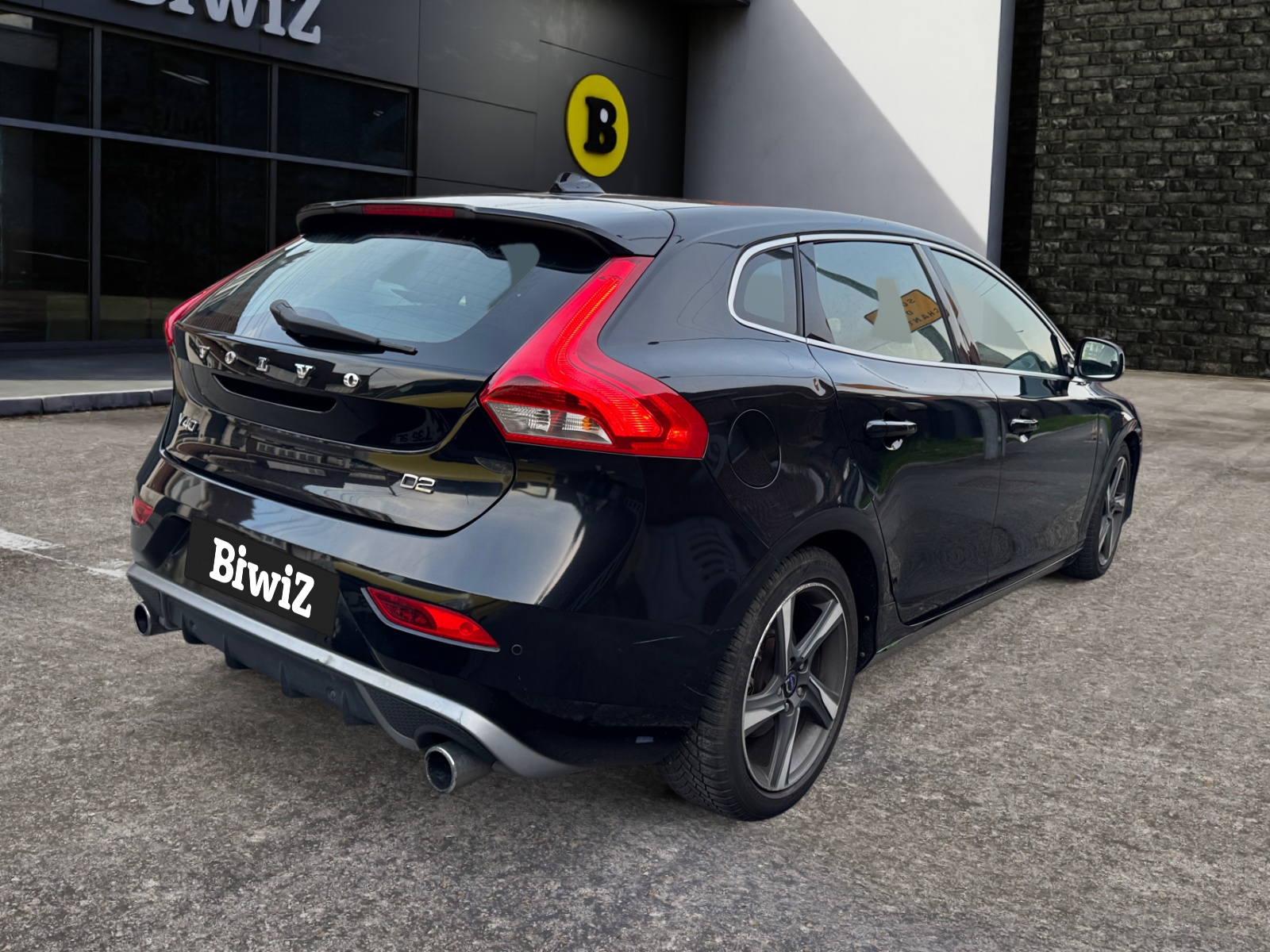 Volvo V40 4