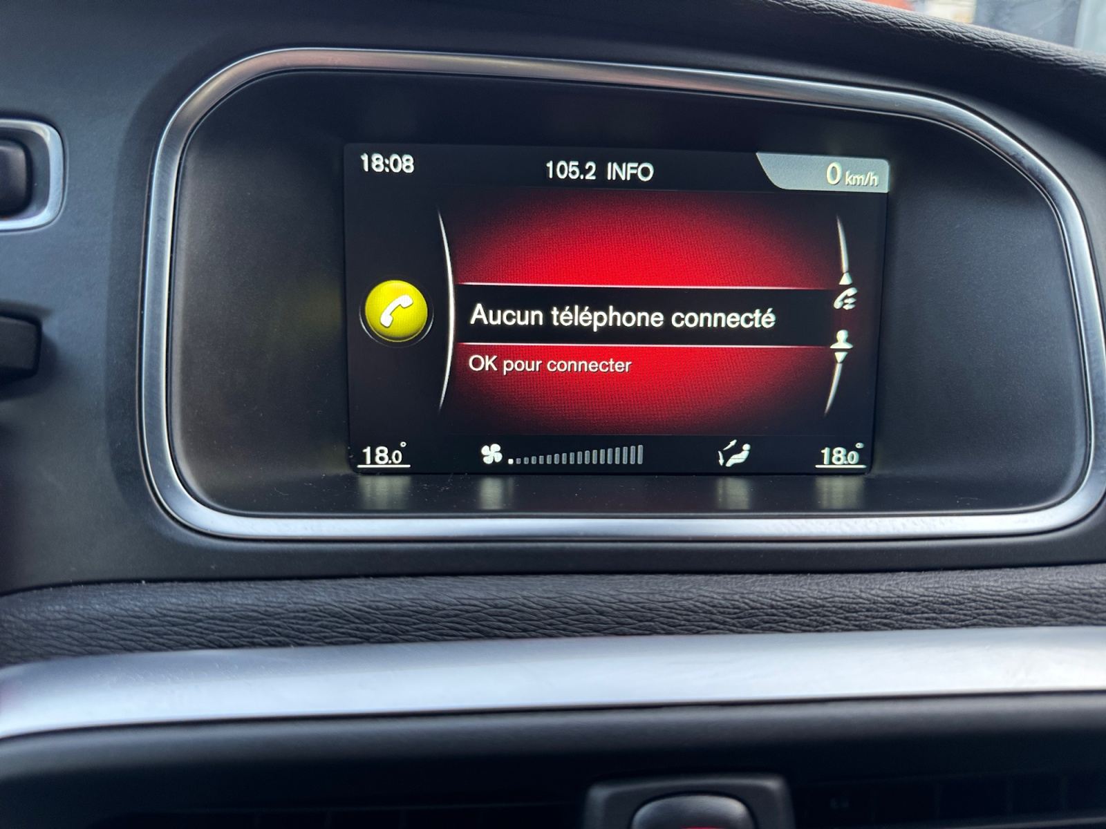 Volvo V40 24
