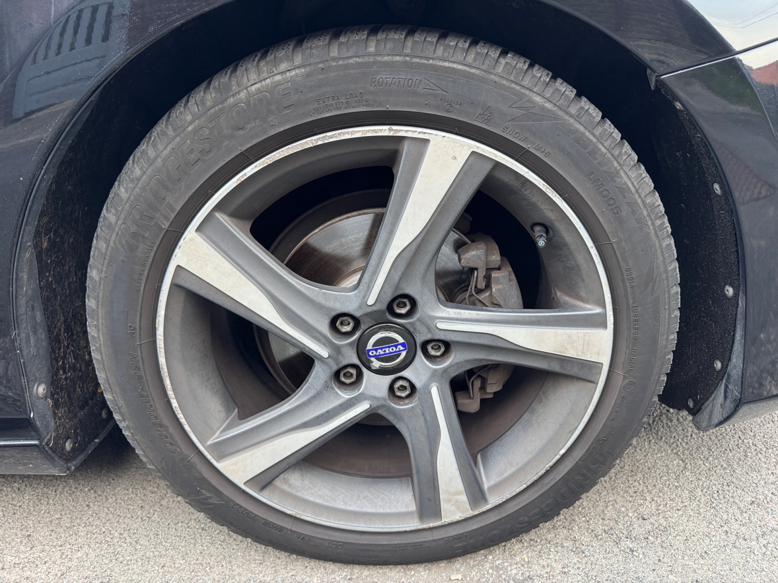 Volvo V40 33