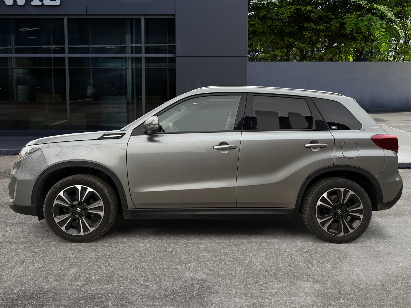 Suzuki Vitara 1