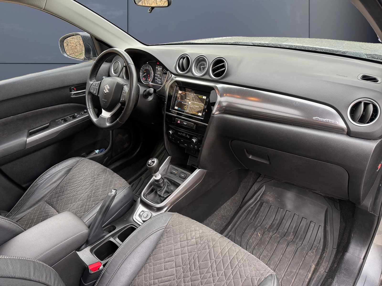 Suzuki Vitara 9