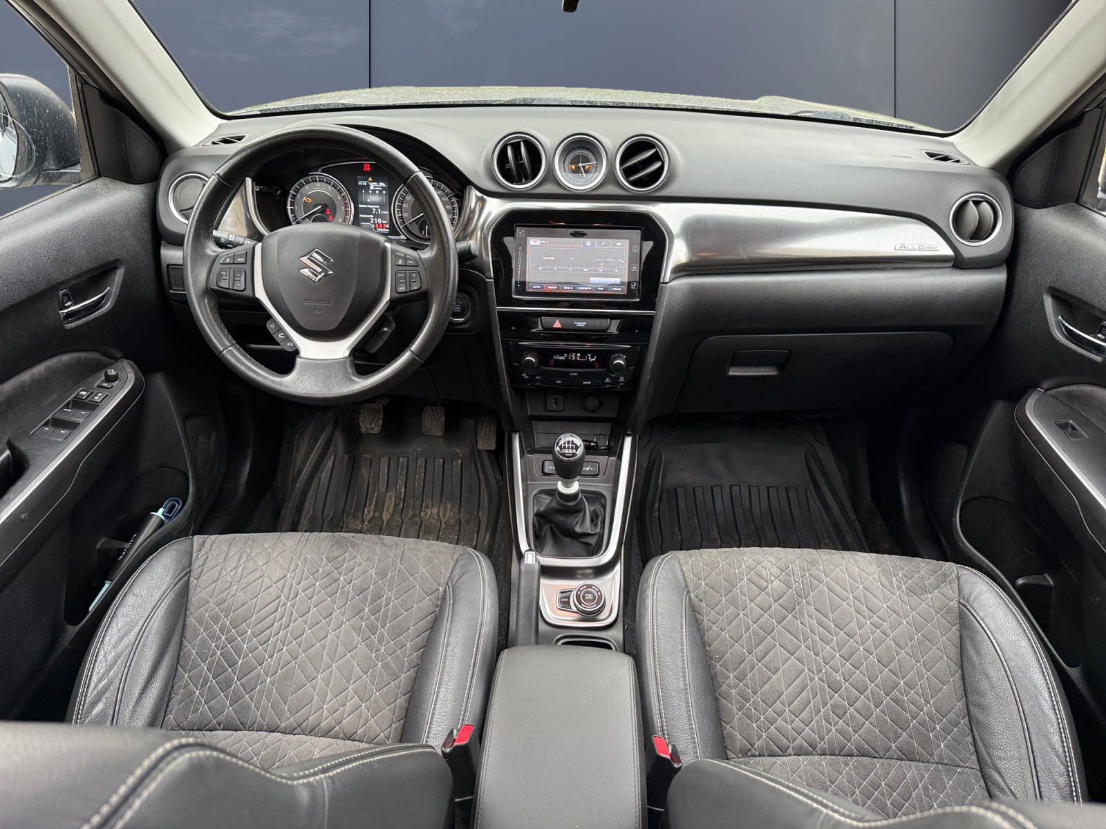 Suzuki Vitara 11