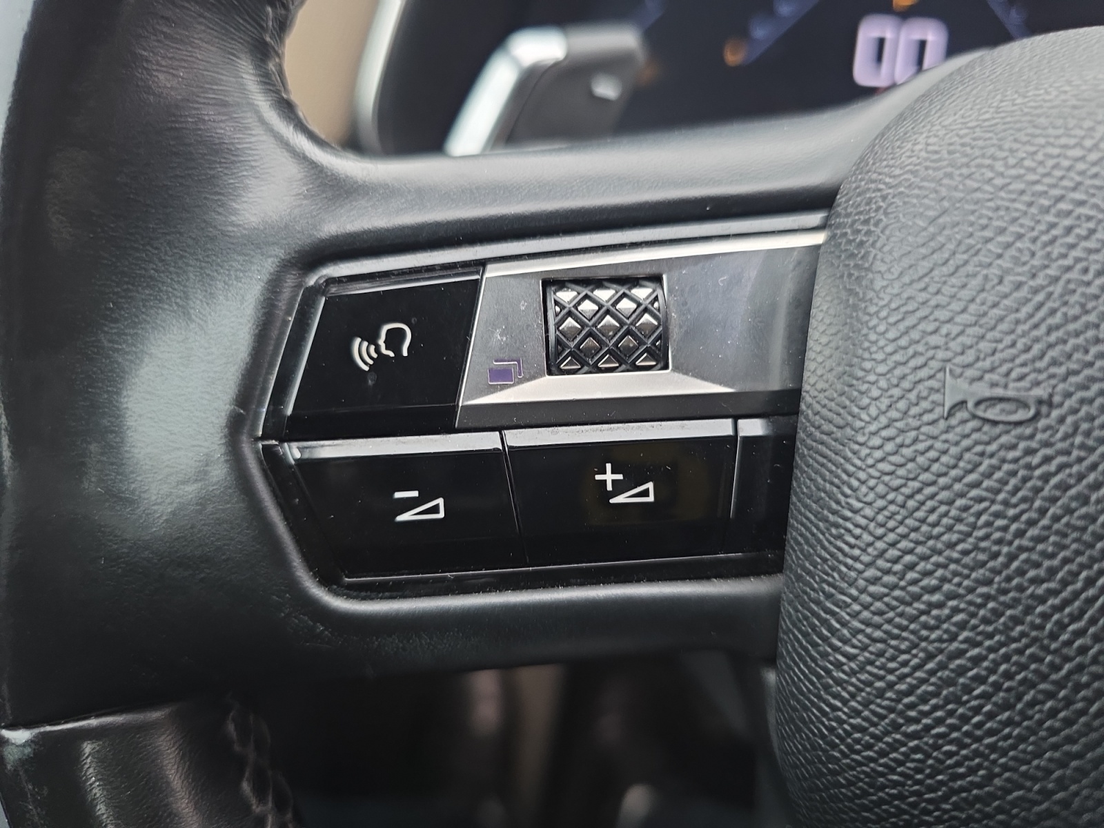 Ds Automobiles Ds 7 22