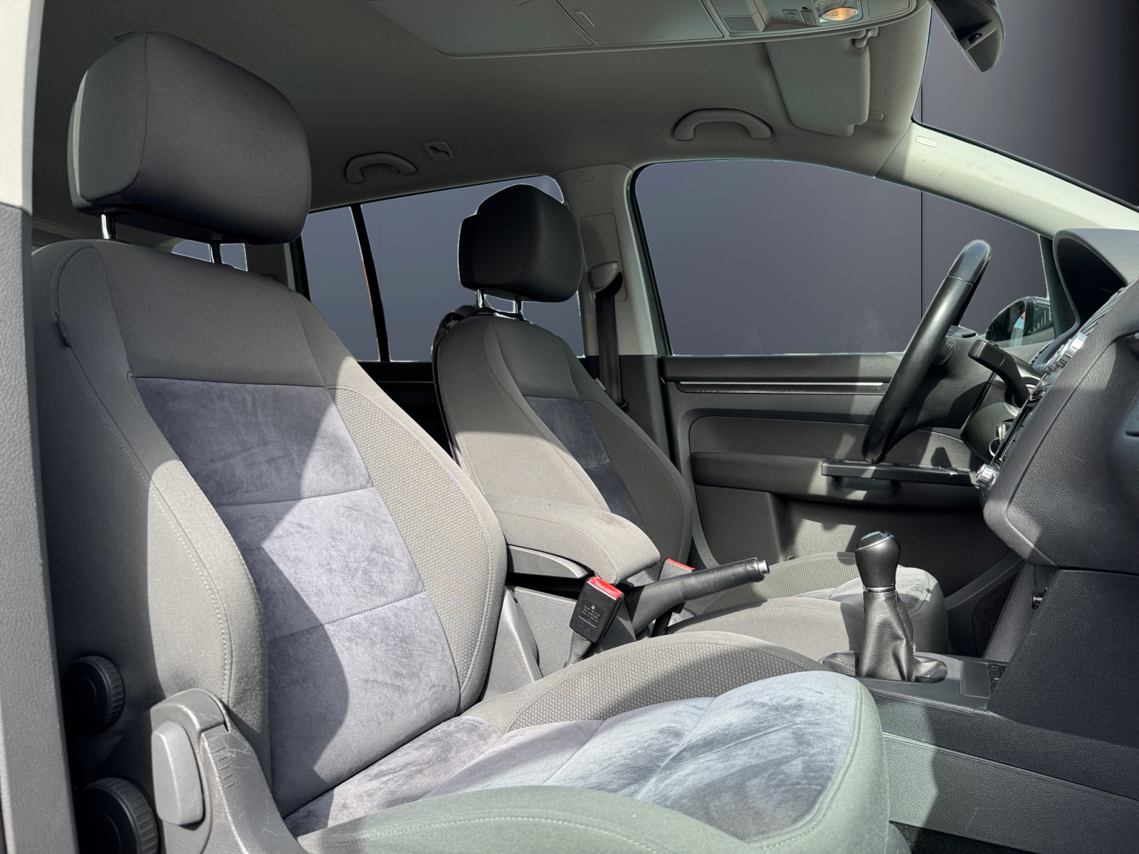 Volkswagen Touran 13