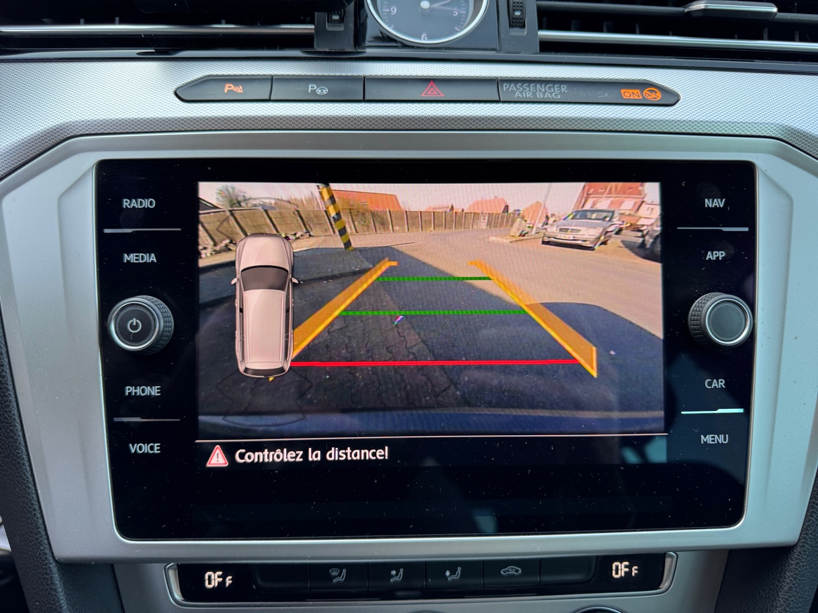 Volkswagen Passat 25