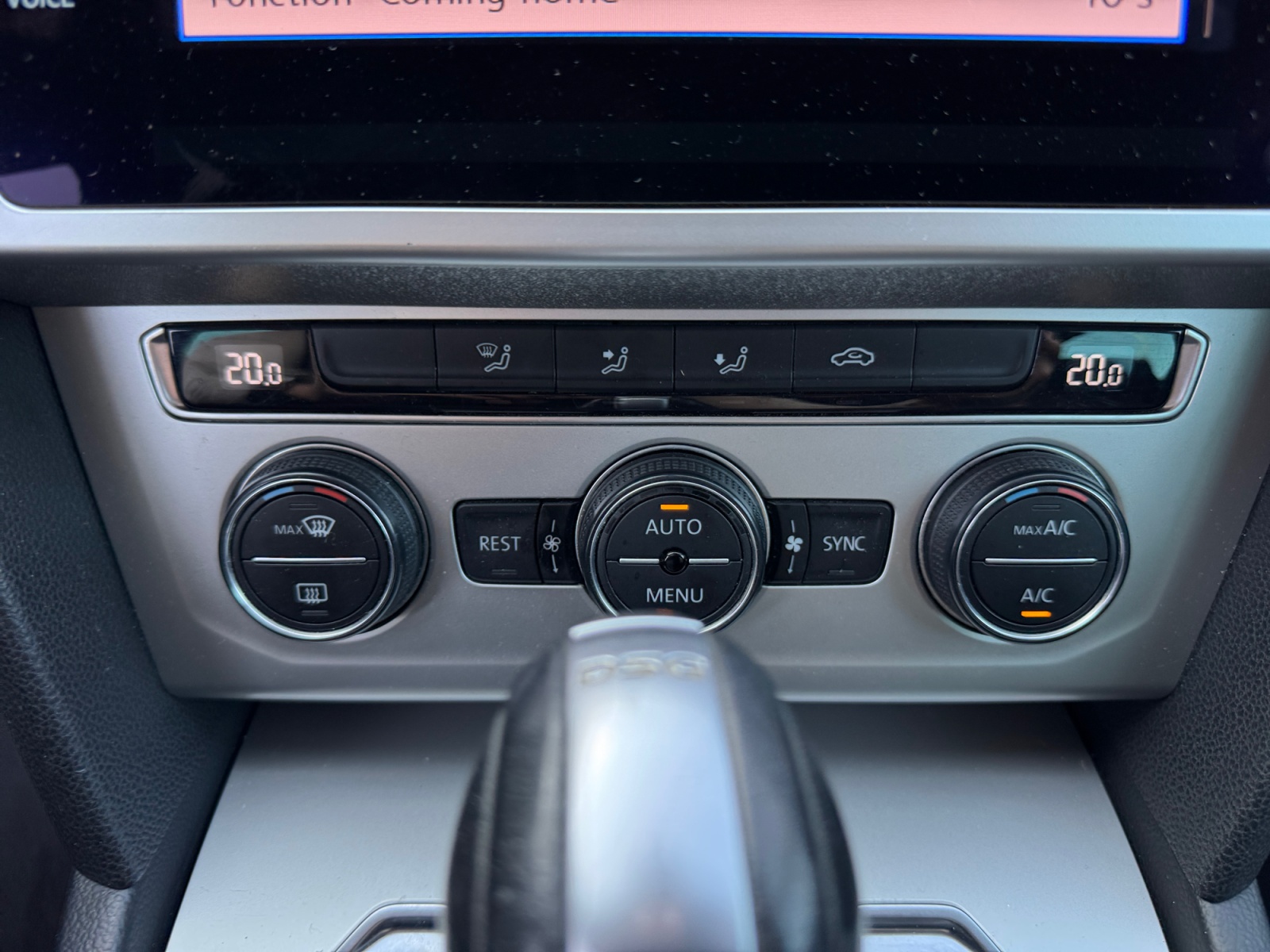 Volkswagen Passat 30