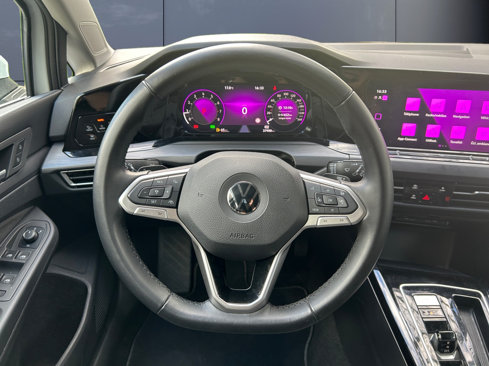 Volkswagen Golf 15