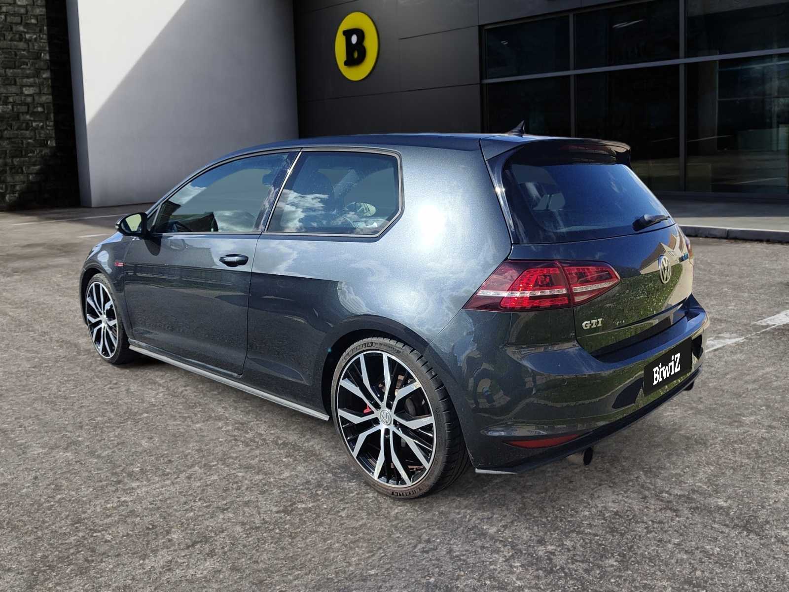 Volkswagen Golf 2