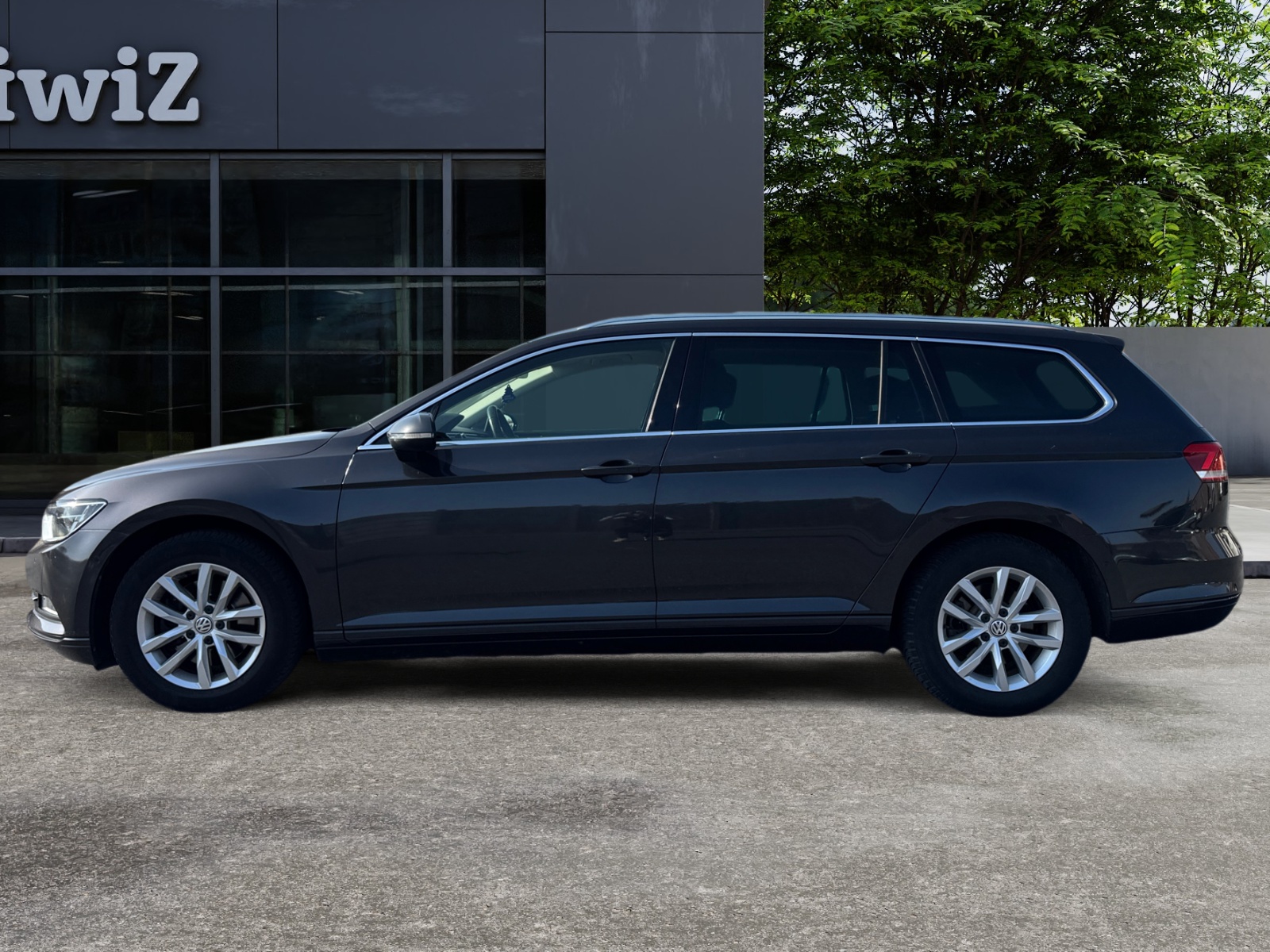 Volkswagen Passat 1