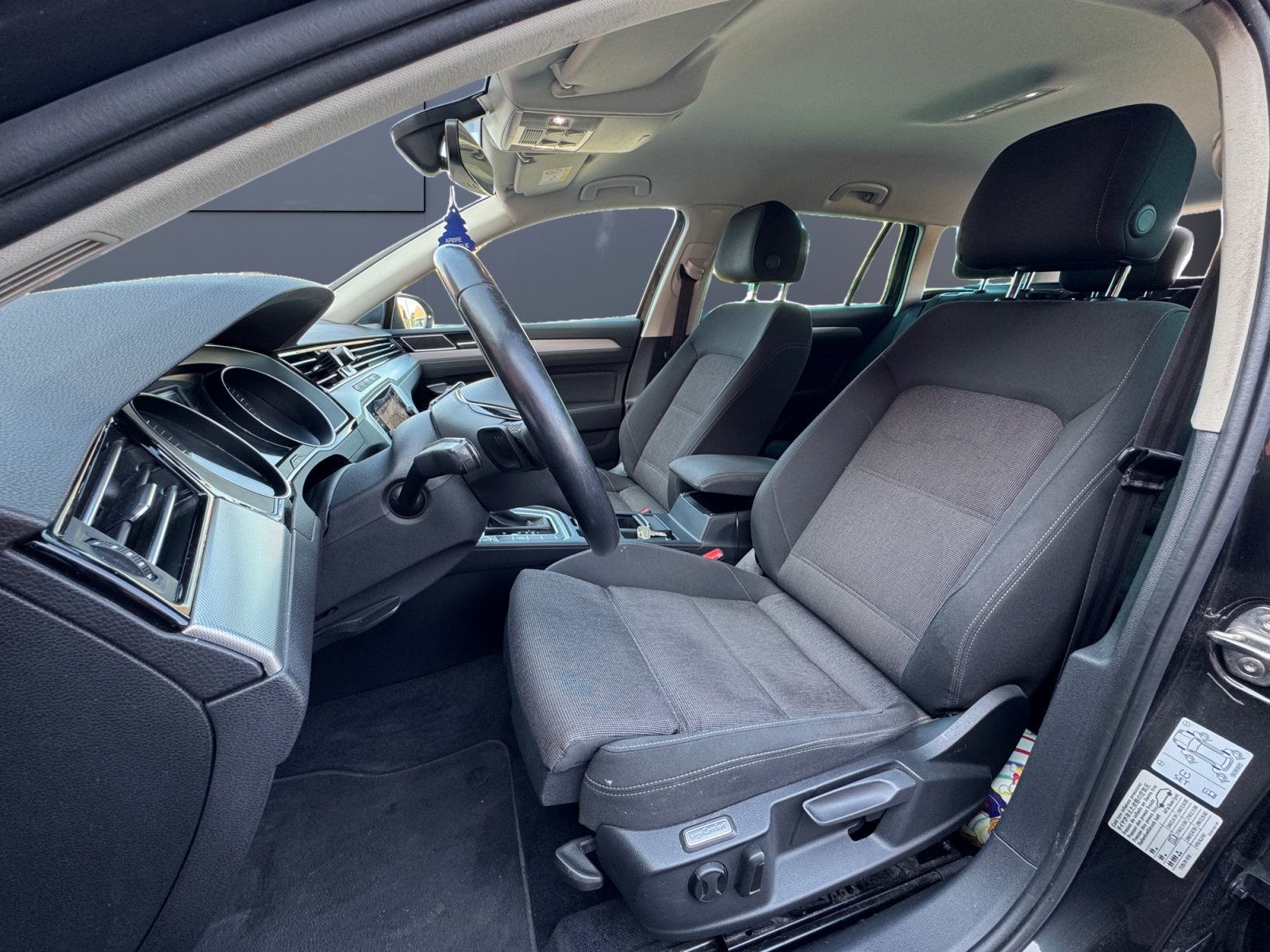 Volkswagen Passat 9