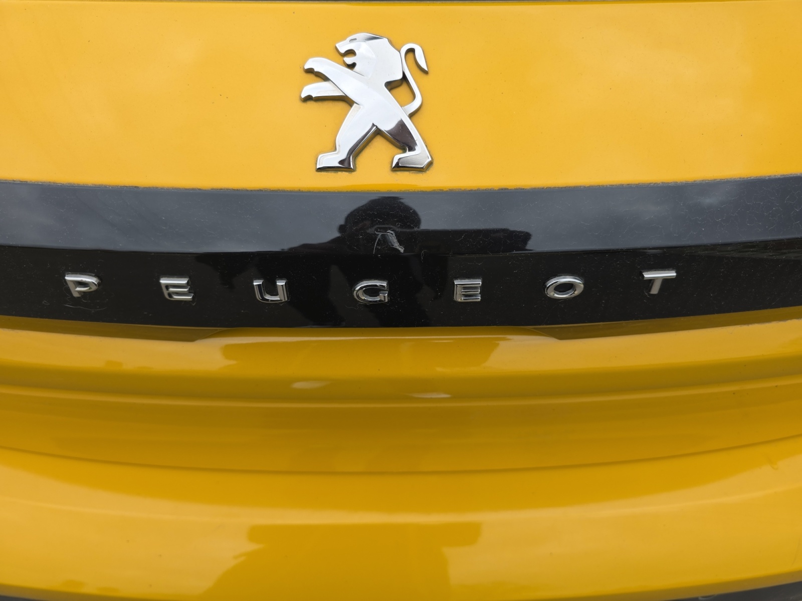Peugeot 208 30