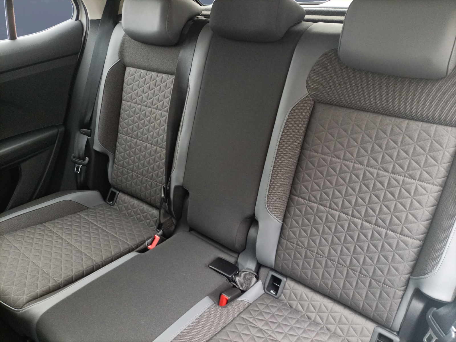 Volkswagen T-Cross 10