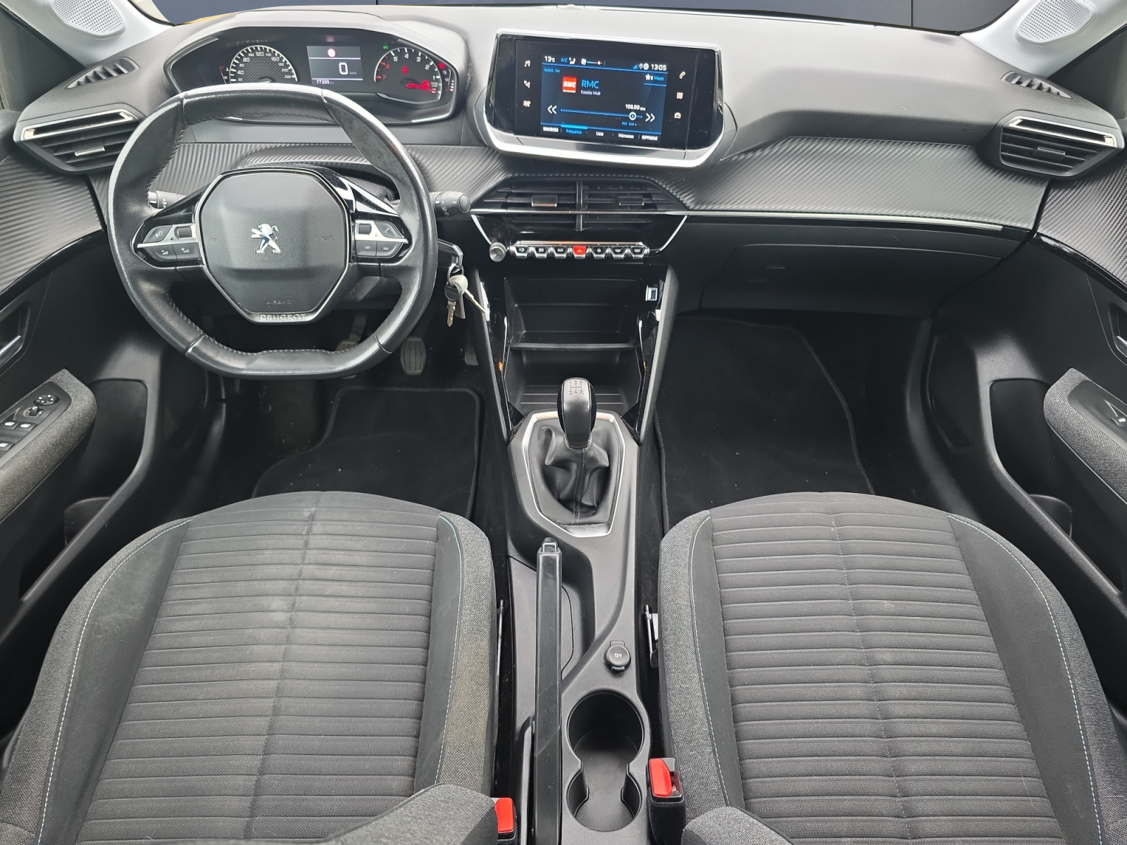 Peugeot 208 14