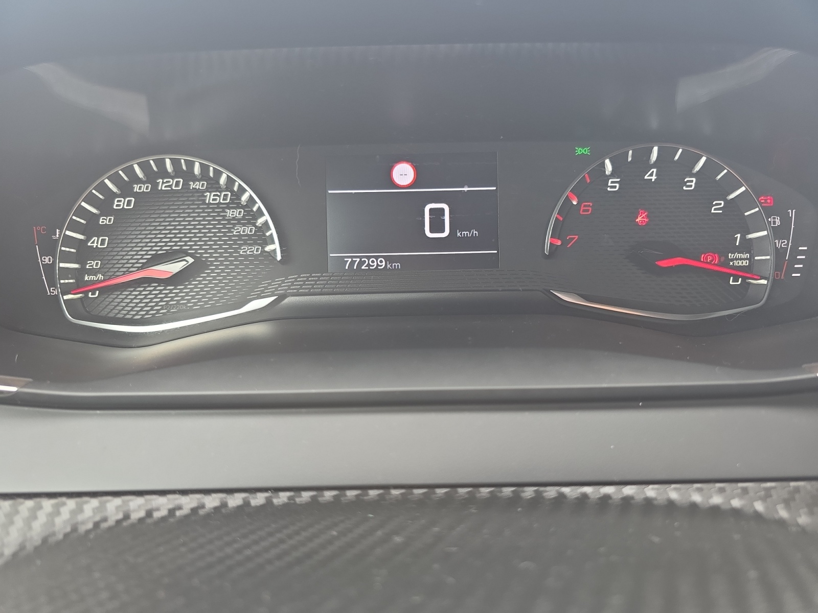 Peugeot 208 16