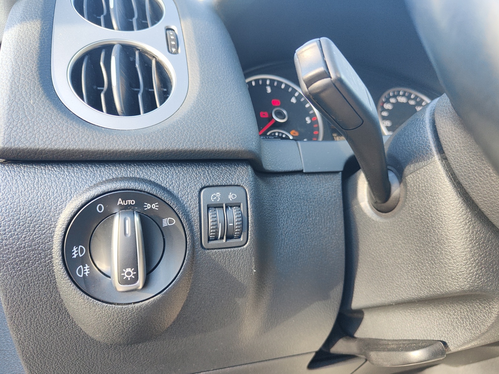 Volkswagen Tiguan 25