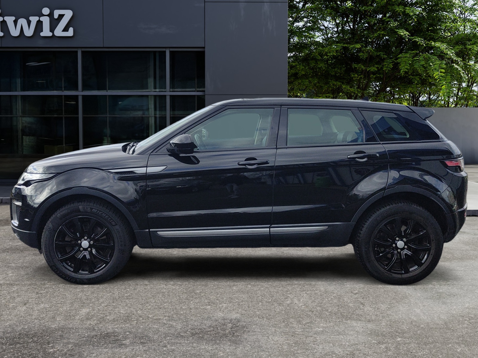 Land Rover Range Rover Evoque 1