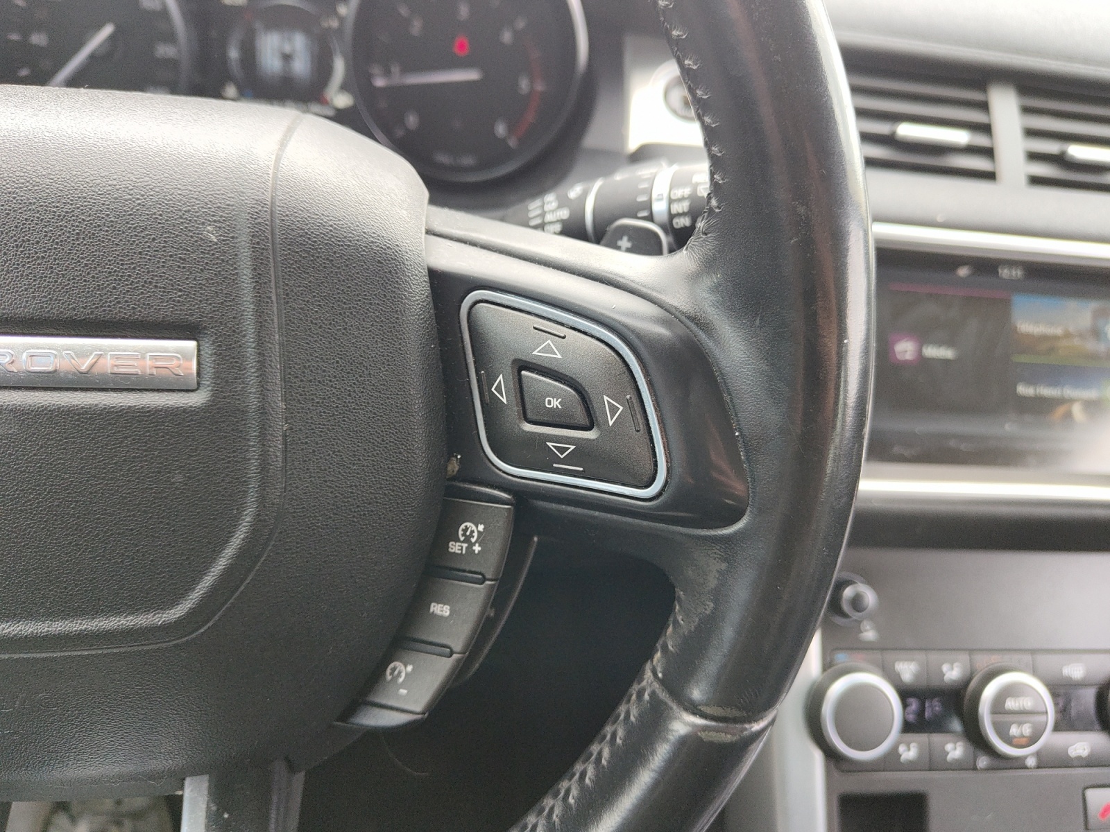 Land Rover Range Rover Evoque 22