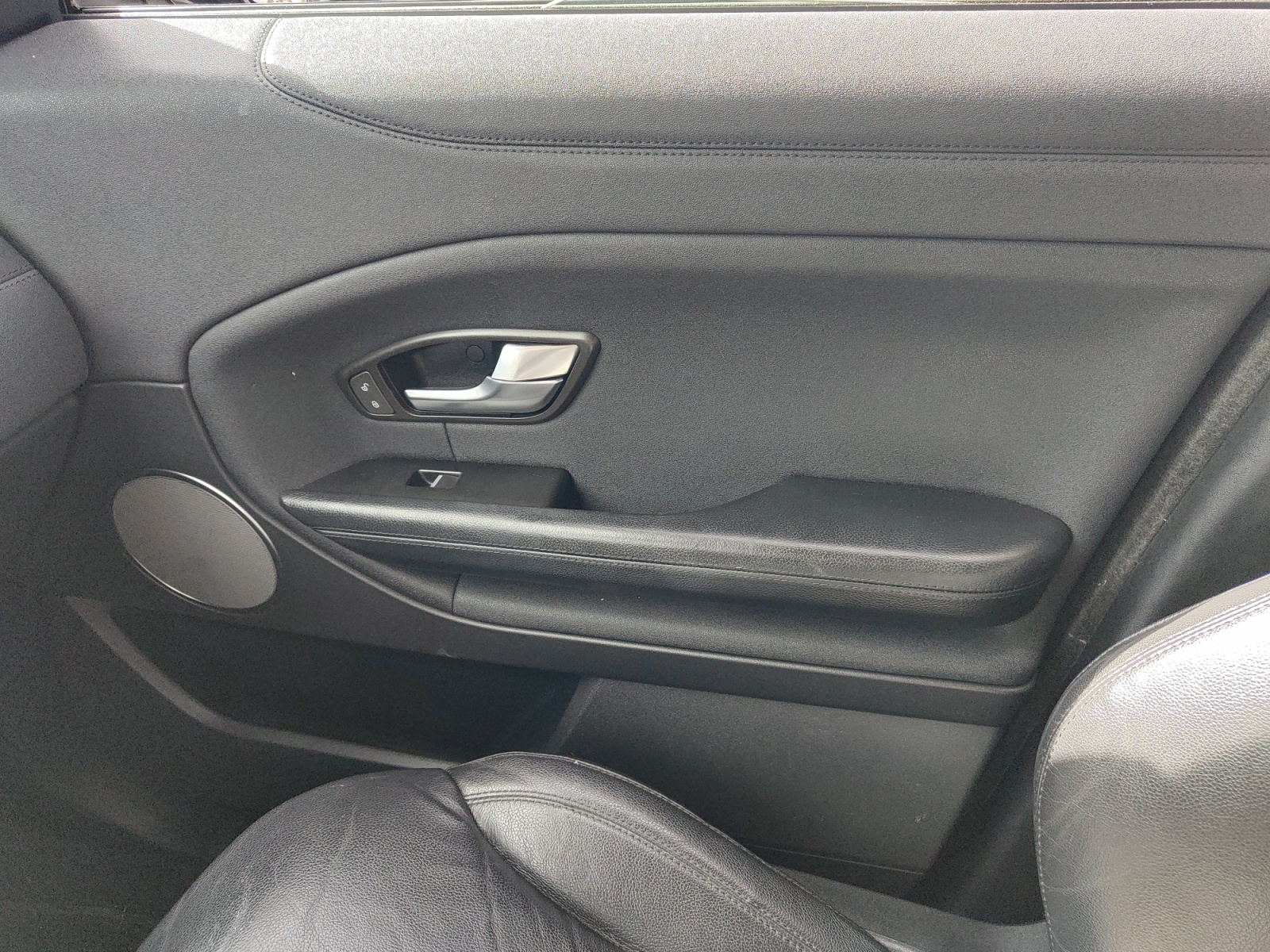 Land Rover Range Rover Evoque 36