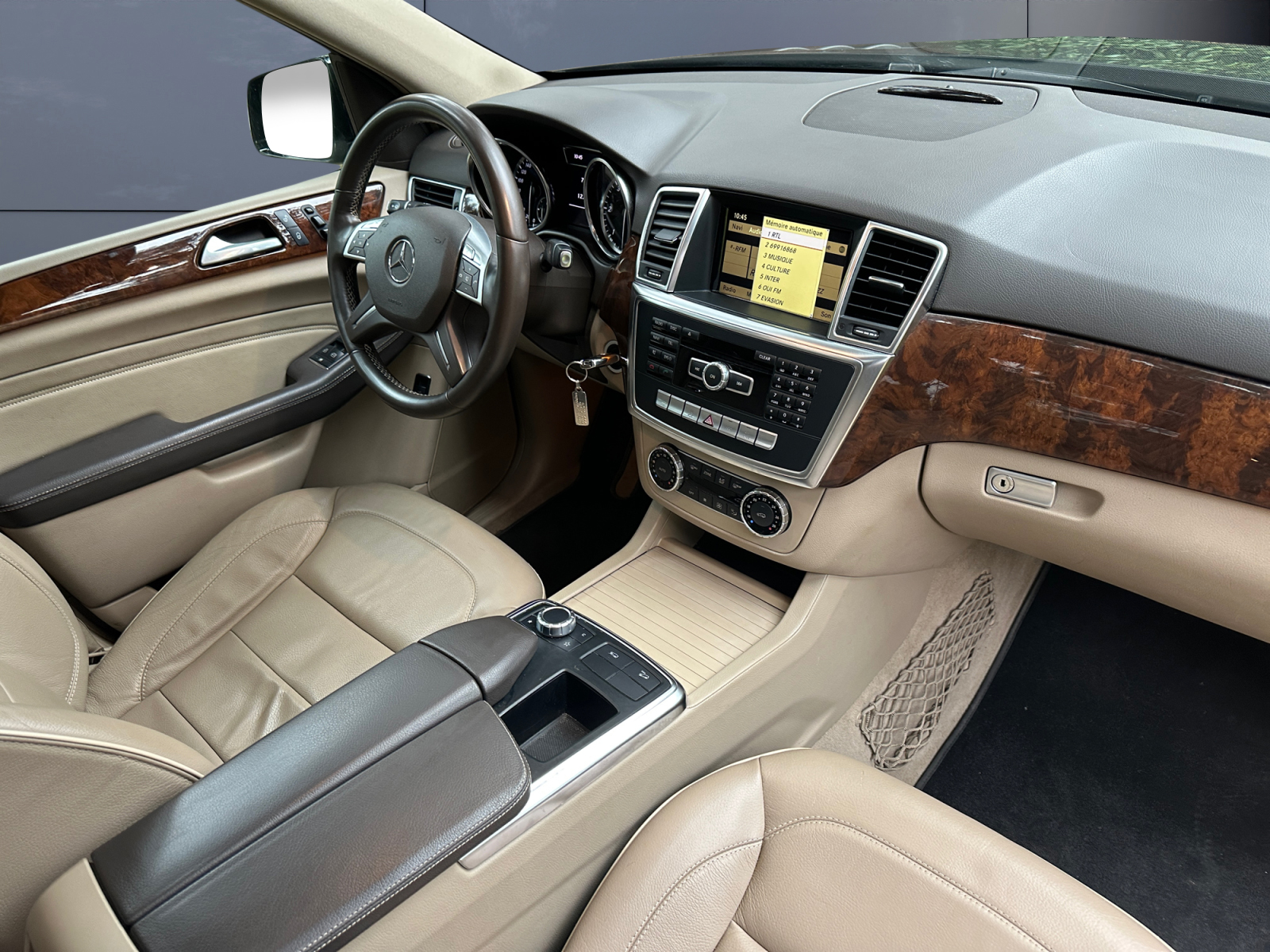 Mercedes-Benz Classe M 12