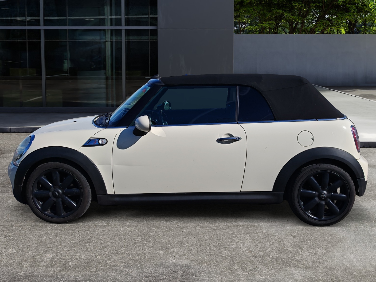 Mini Cabrio 1