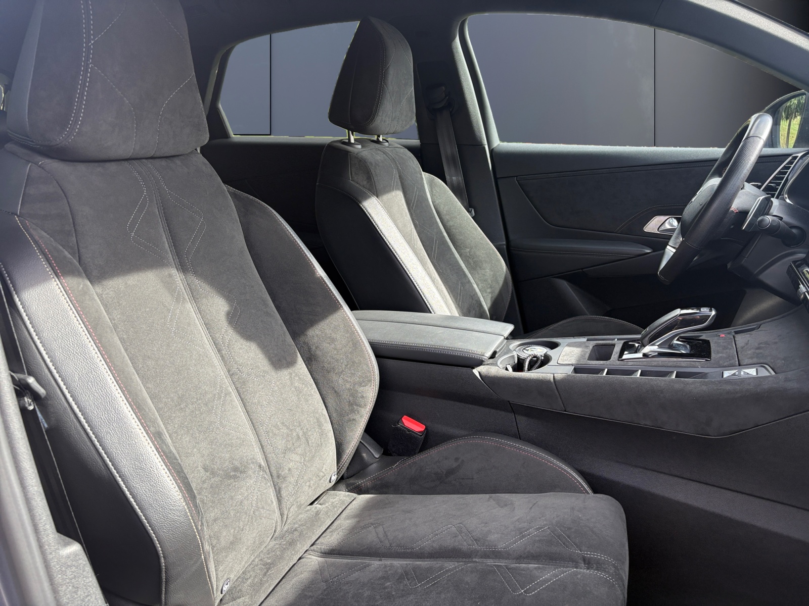 Ds Automobiles Ds 7 12