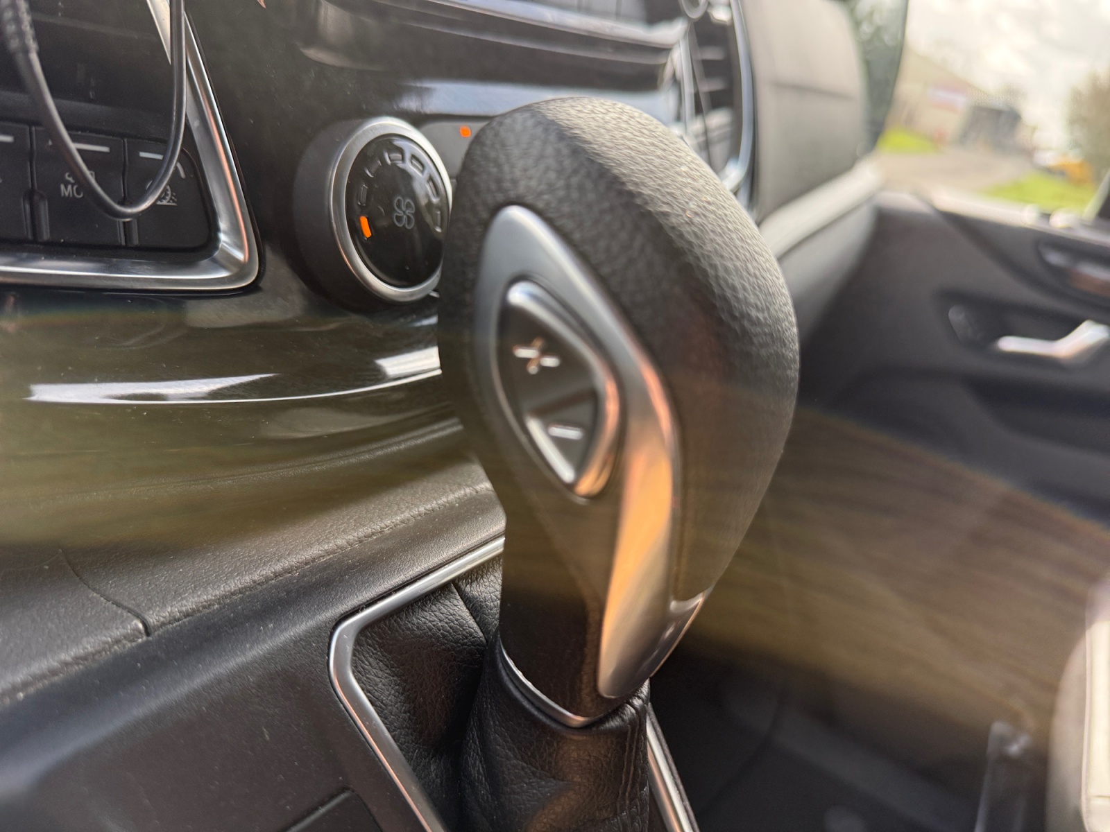 Ford Transit Custom Vu 25