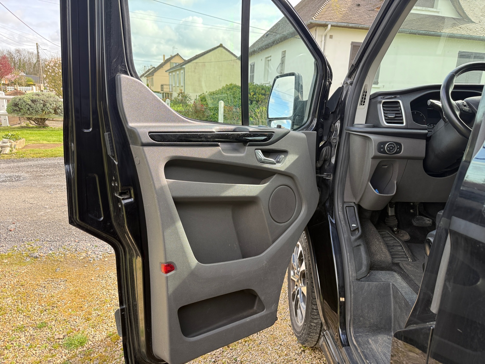 Ford Transit Custom Vu 38