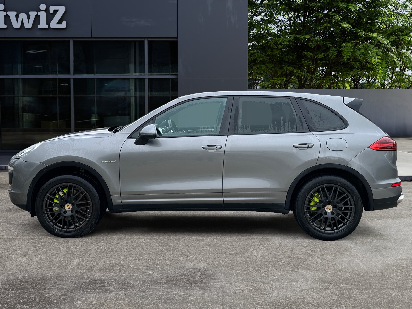 Porsche Cayenne 1