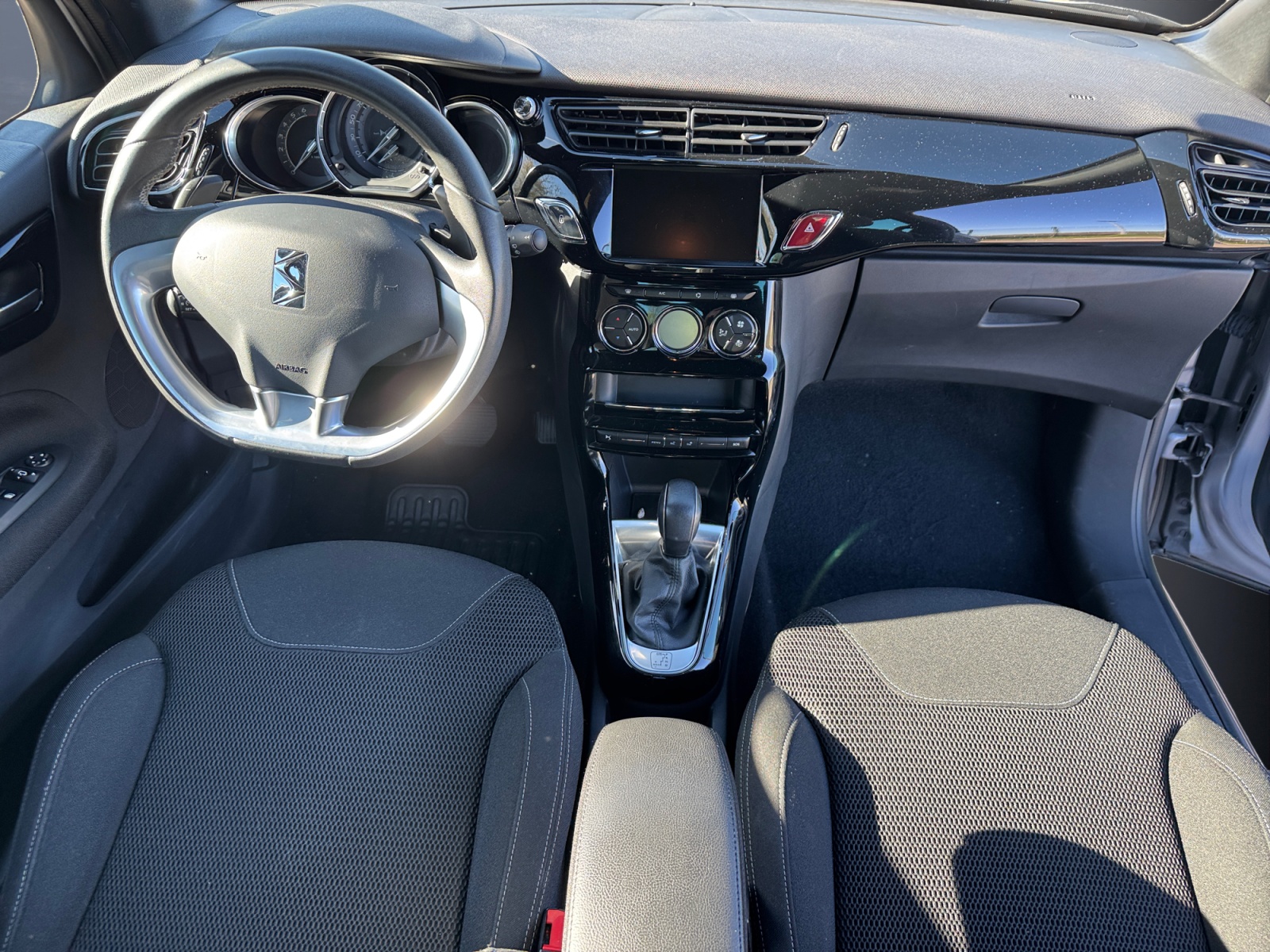 Ds Automobiles Ds3 14