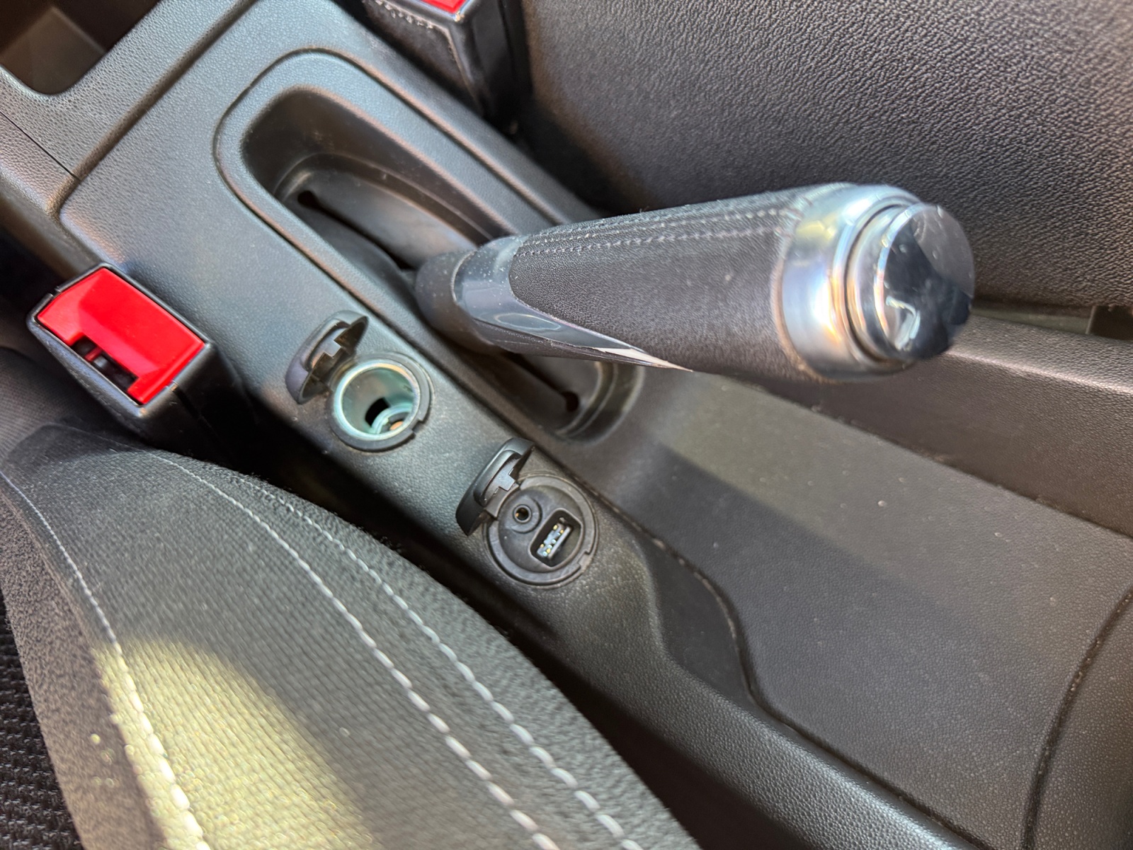 Ds Automobiles Ds3 25