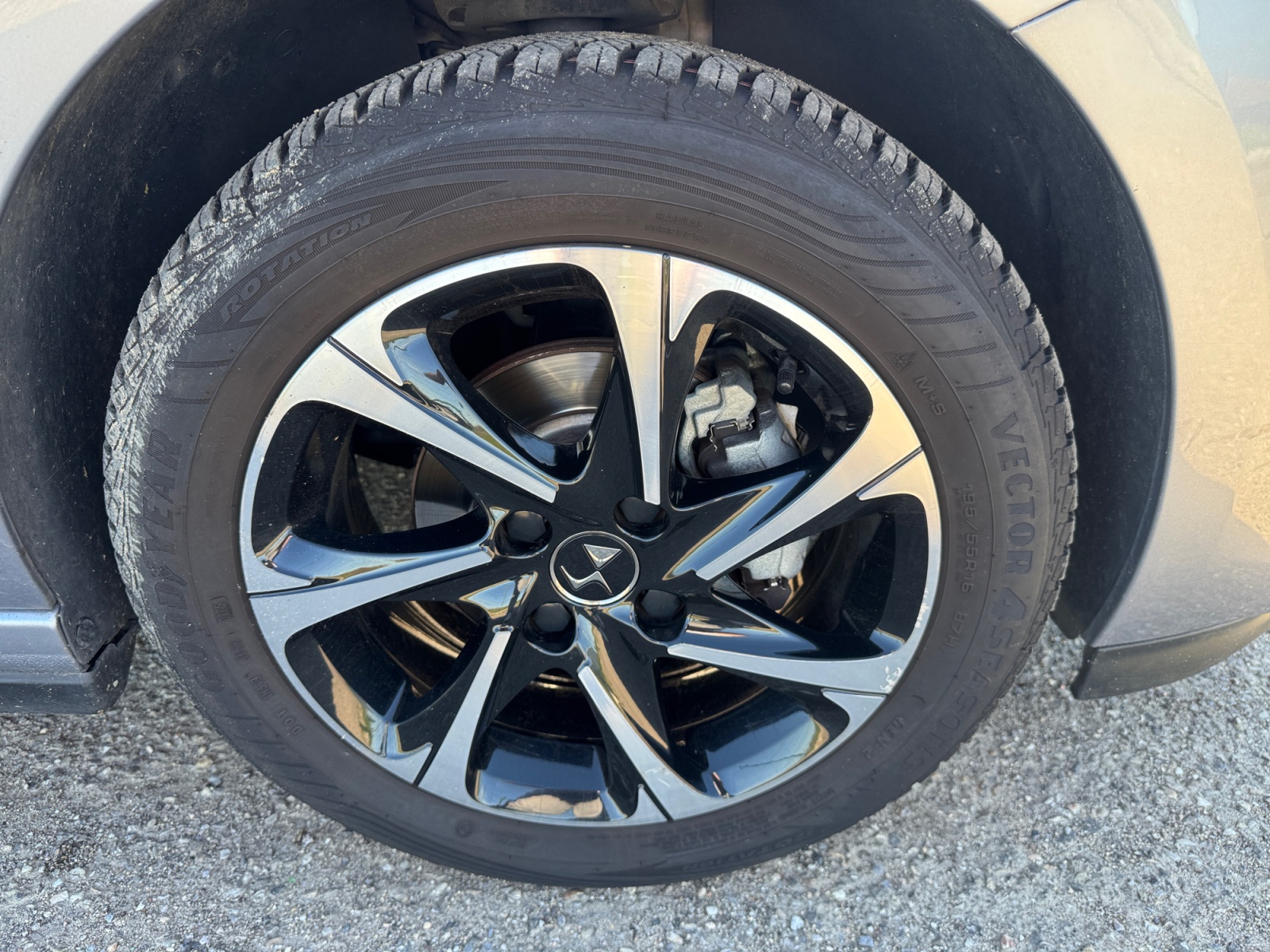 Ds Automobiles Ds3 29