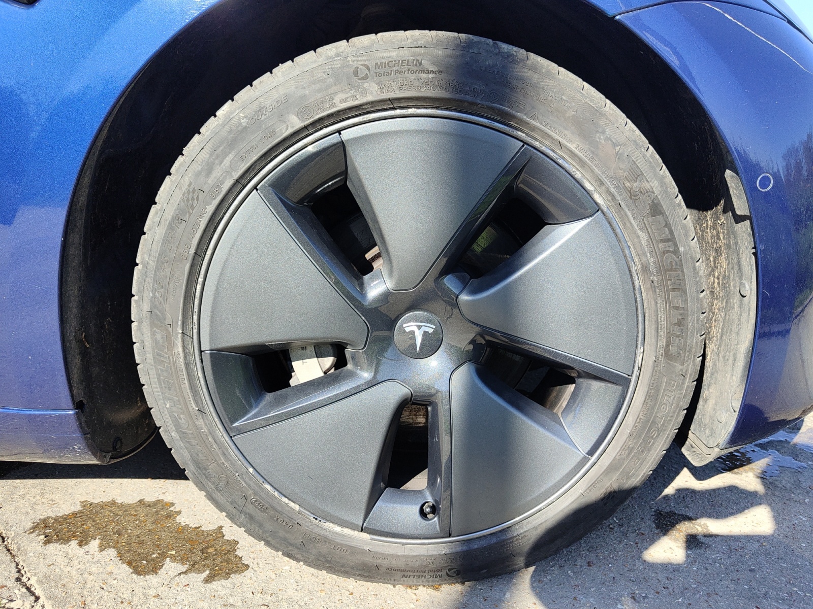 Tesla Model-3 35