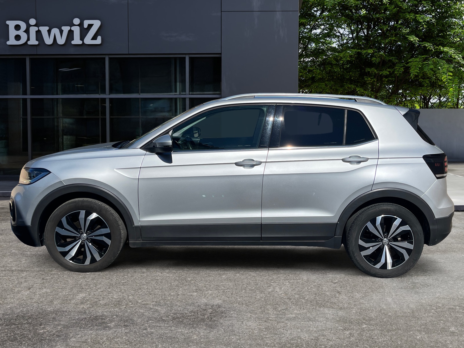 Volkswagen T-Cross 1