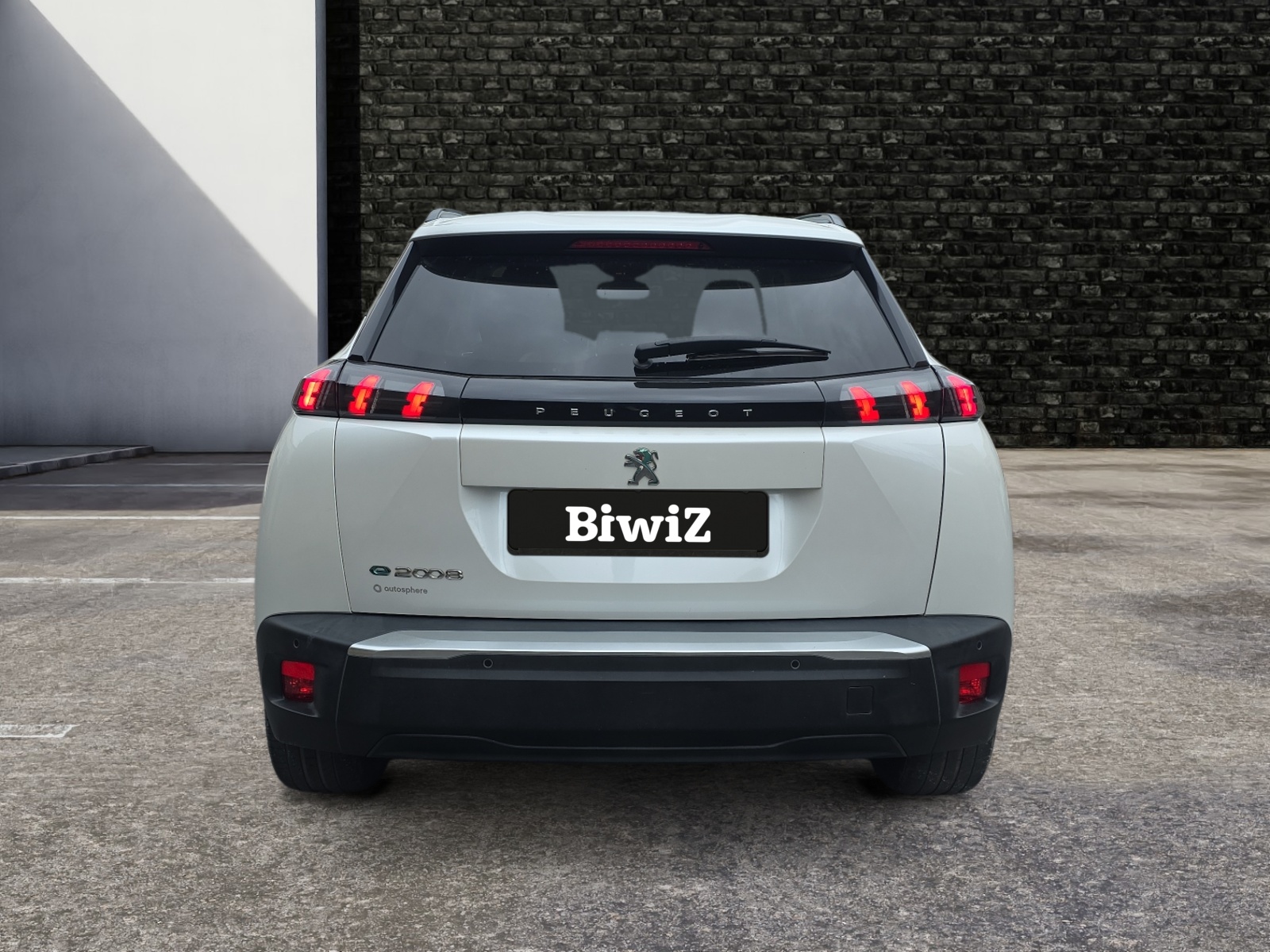 Peugeot E-2008 3