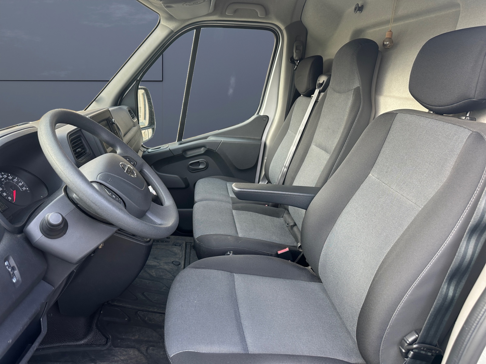 Nissan Nv400 Vu 9