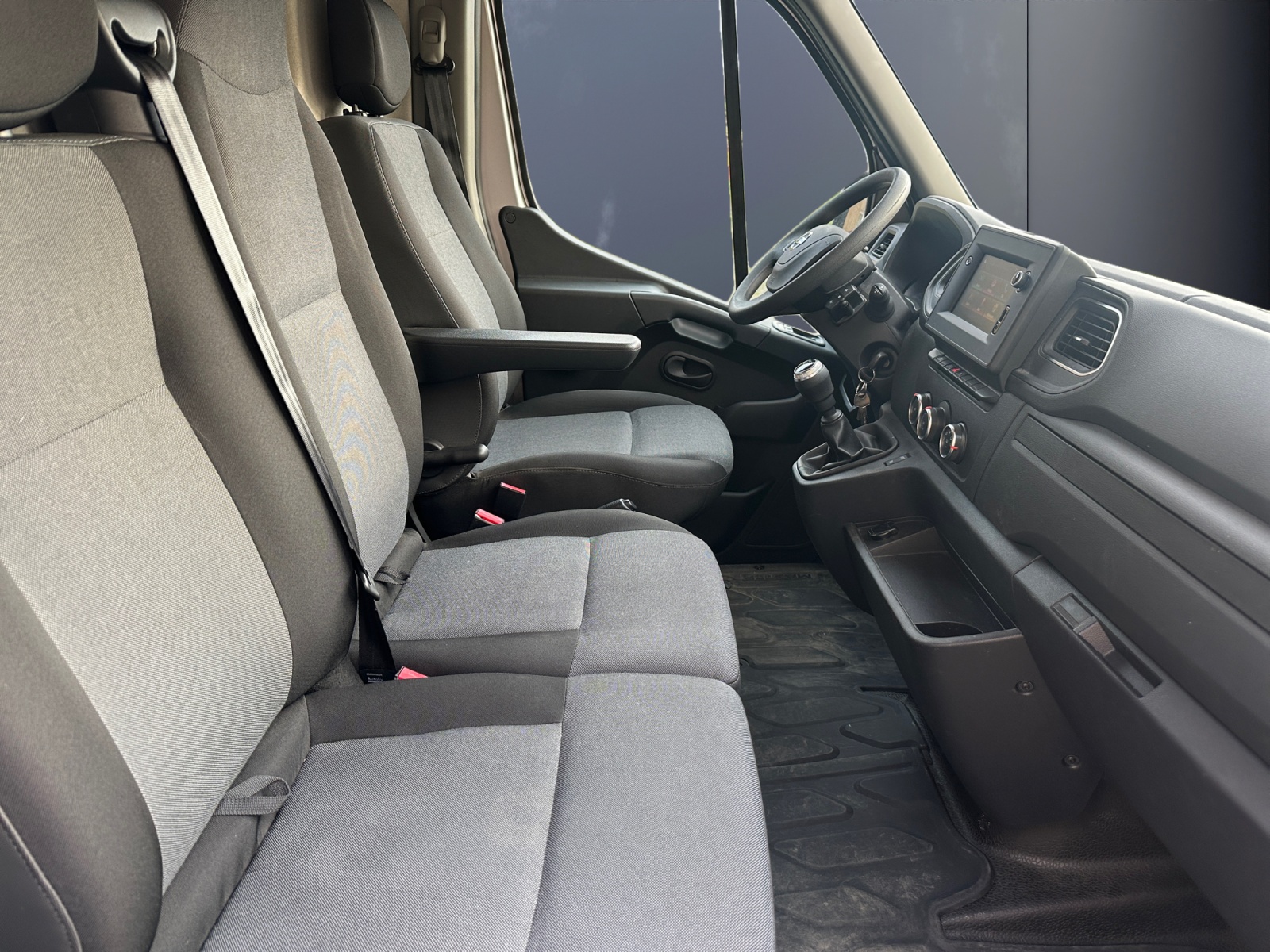 Nissan Nv400 Vu 13