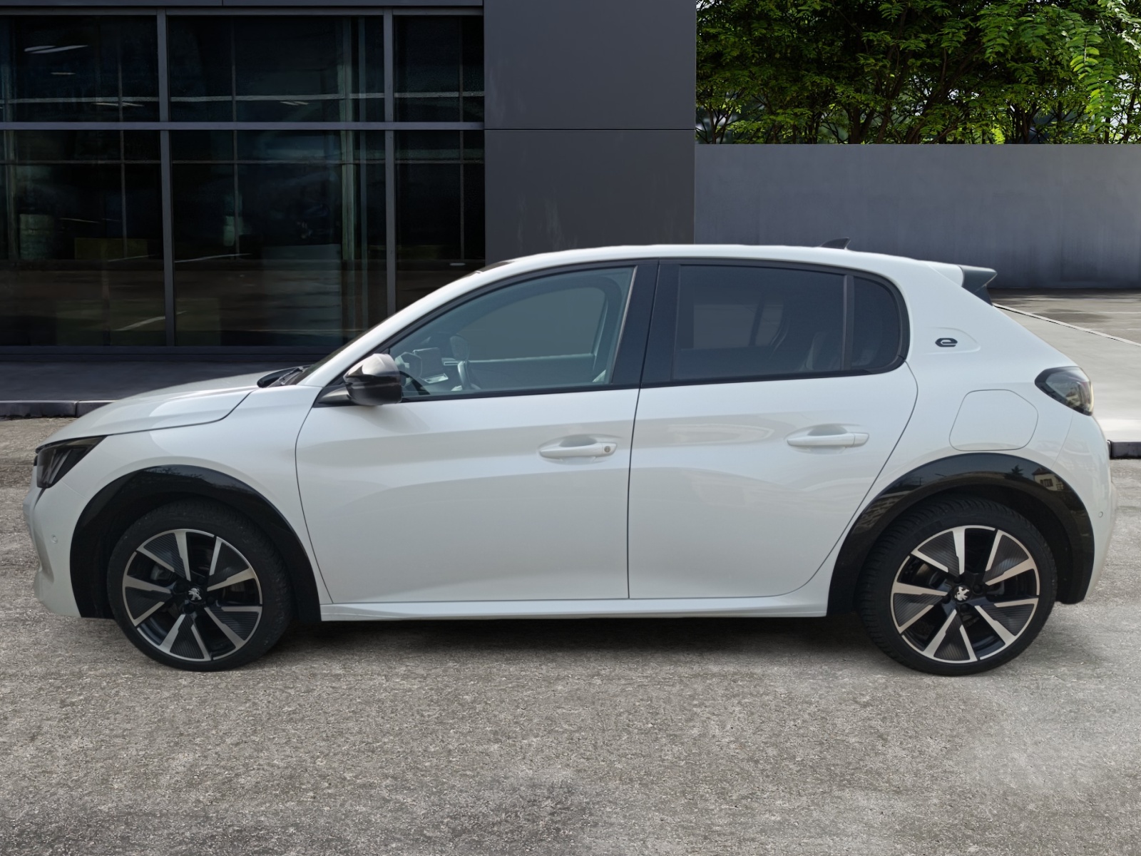 Peugeot E-208 1