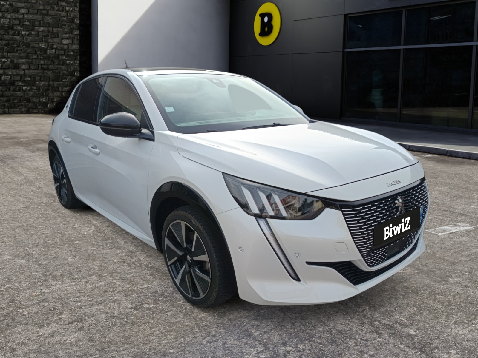 Peugeot E-208 6